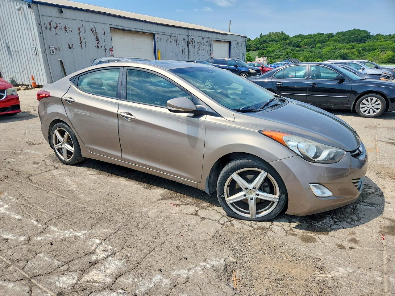 2013 Hyundai Elantra Limited Серый vin: 5NPDH4AE0DH284265