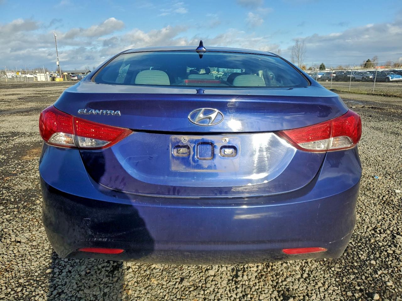 2013 Hyundai Elantra Gls Blue vin: 5NPDH4AE0DH294570