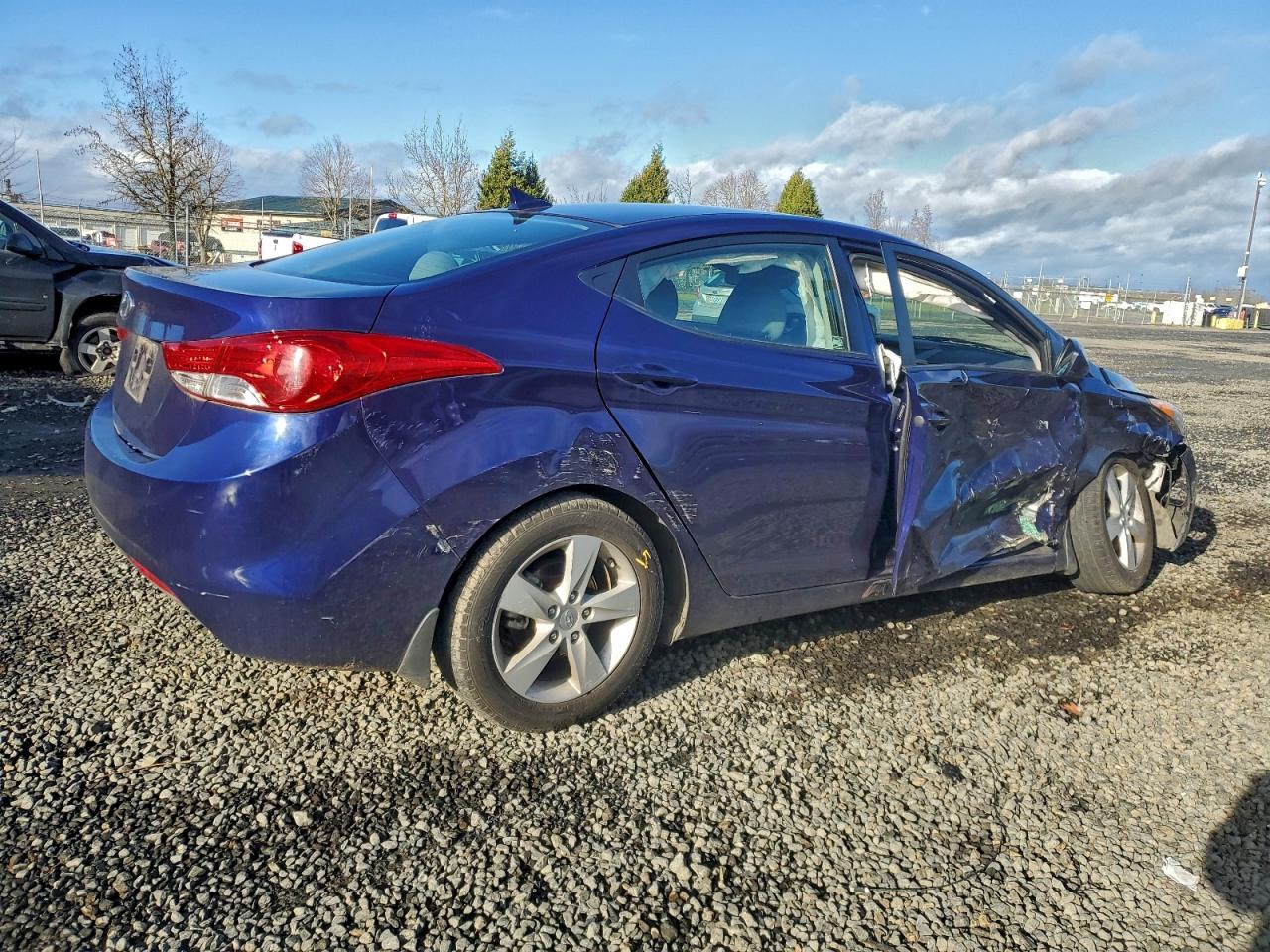 2013 Hyundai Elantra Gls Blue vin: 5NPDH4AE0DH294570