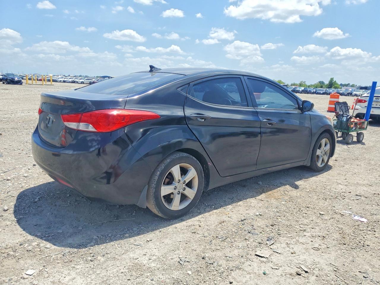 2013 Hyundai Elantra Black vin: 5NPDH4AE0DH295556