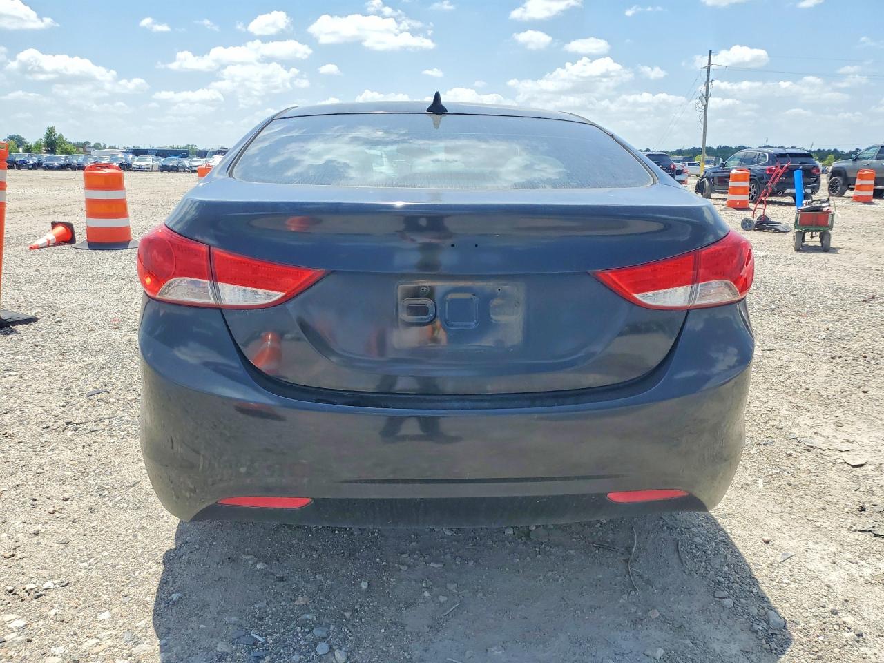 2013 Hyundai Elantra Black vin: 5NPDH4AE0DH295556