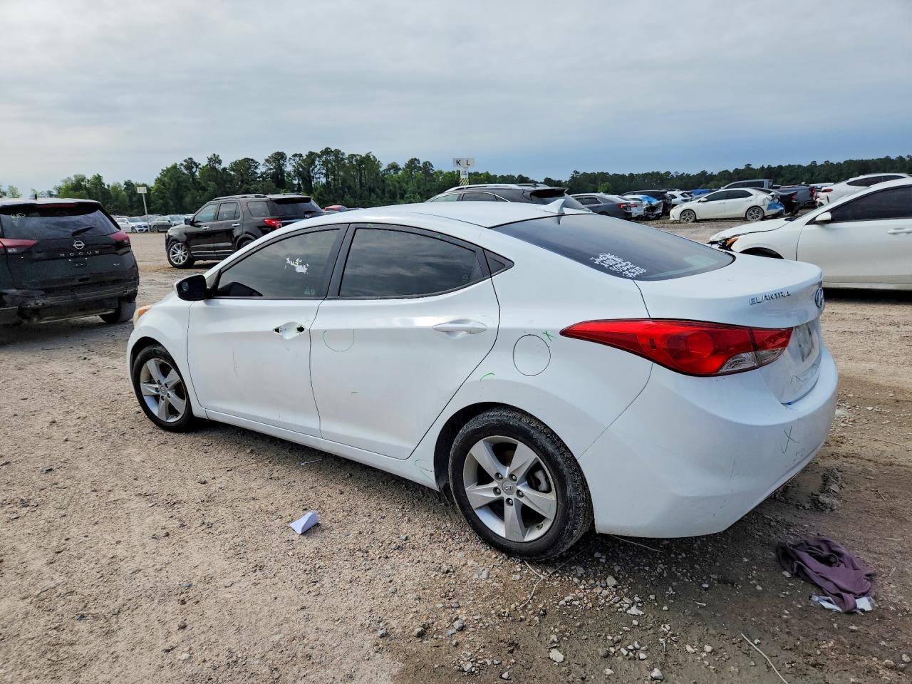 2013 Hyundai Elantra Gls White vin: 5NPDH4AE0DH295783