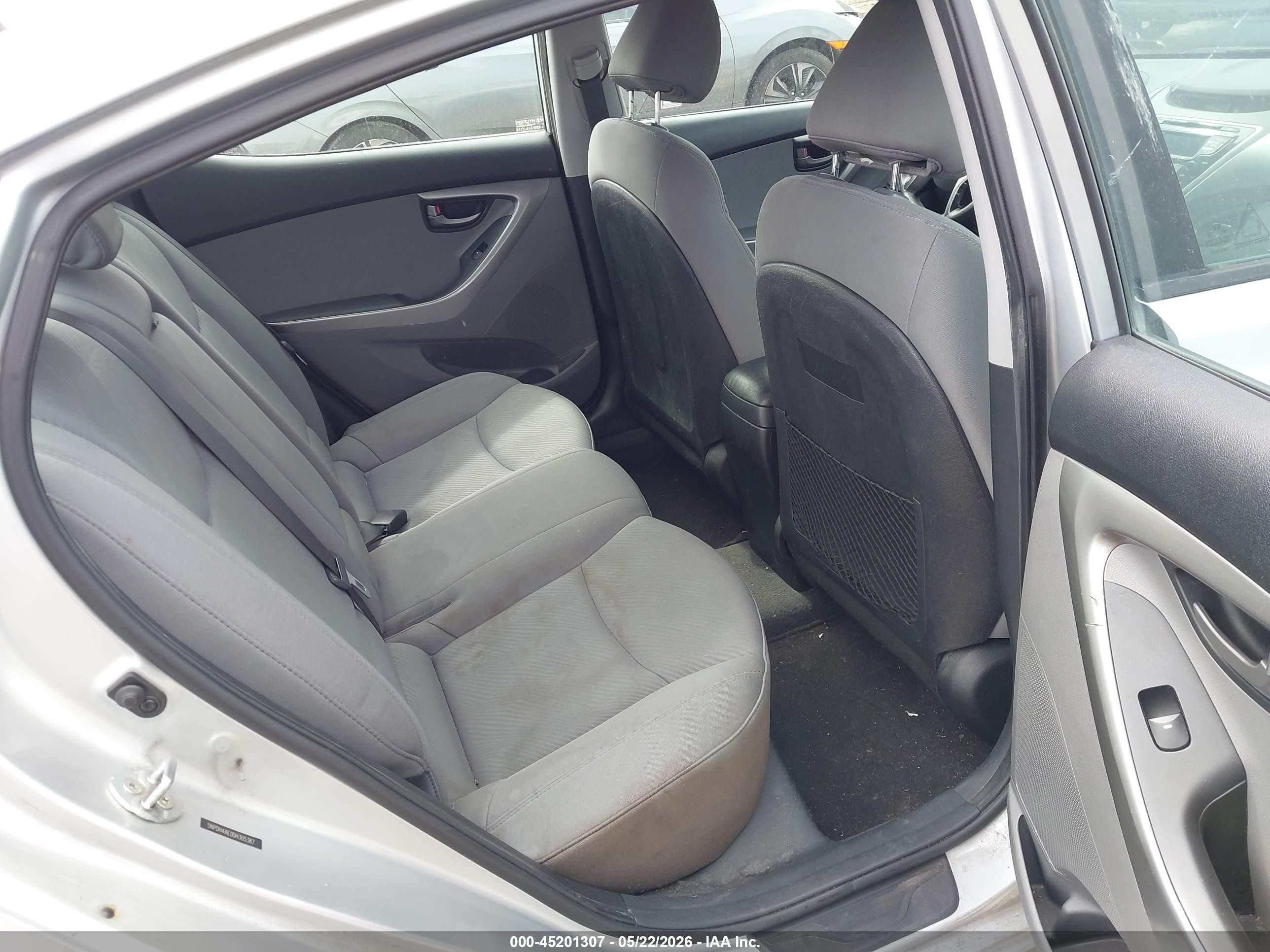 2013 Hyundai Elantra Gls Silver vin: 5NPDH4AE0DH305387