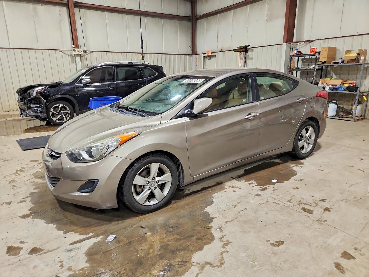 2013 Hyundai Elantra Gls Коричневый vin: 5NPDH4AE0DH323078