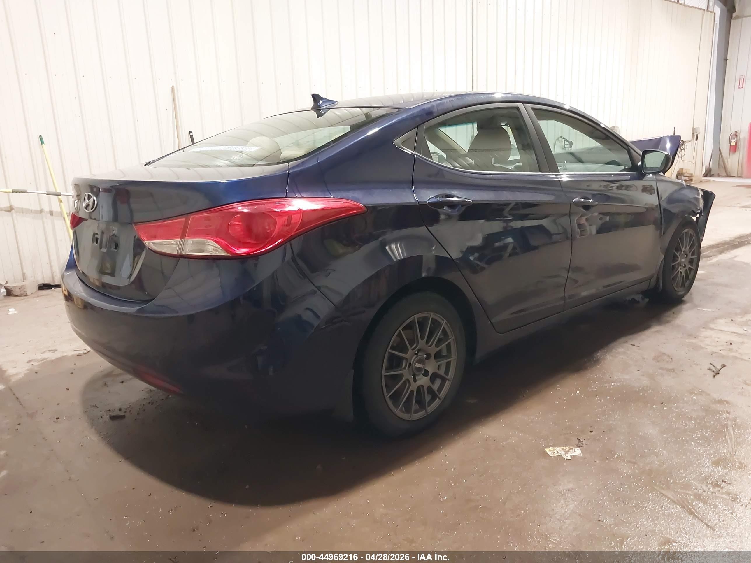 2013 Hyundai Elantra Gls Blue vin: 5NPDH4AE0DH329088