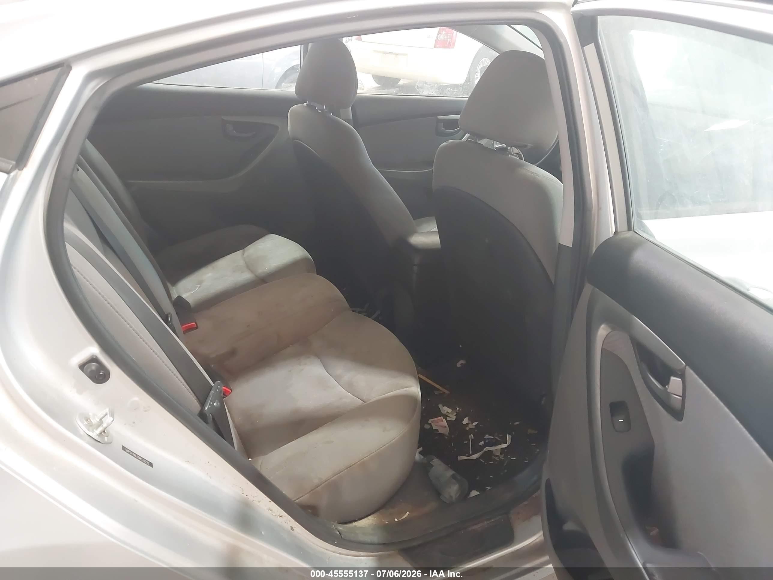 2013 Hyundai Elantra Gls Silver vin: 5NPDH4AE0DH332220