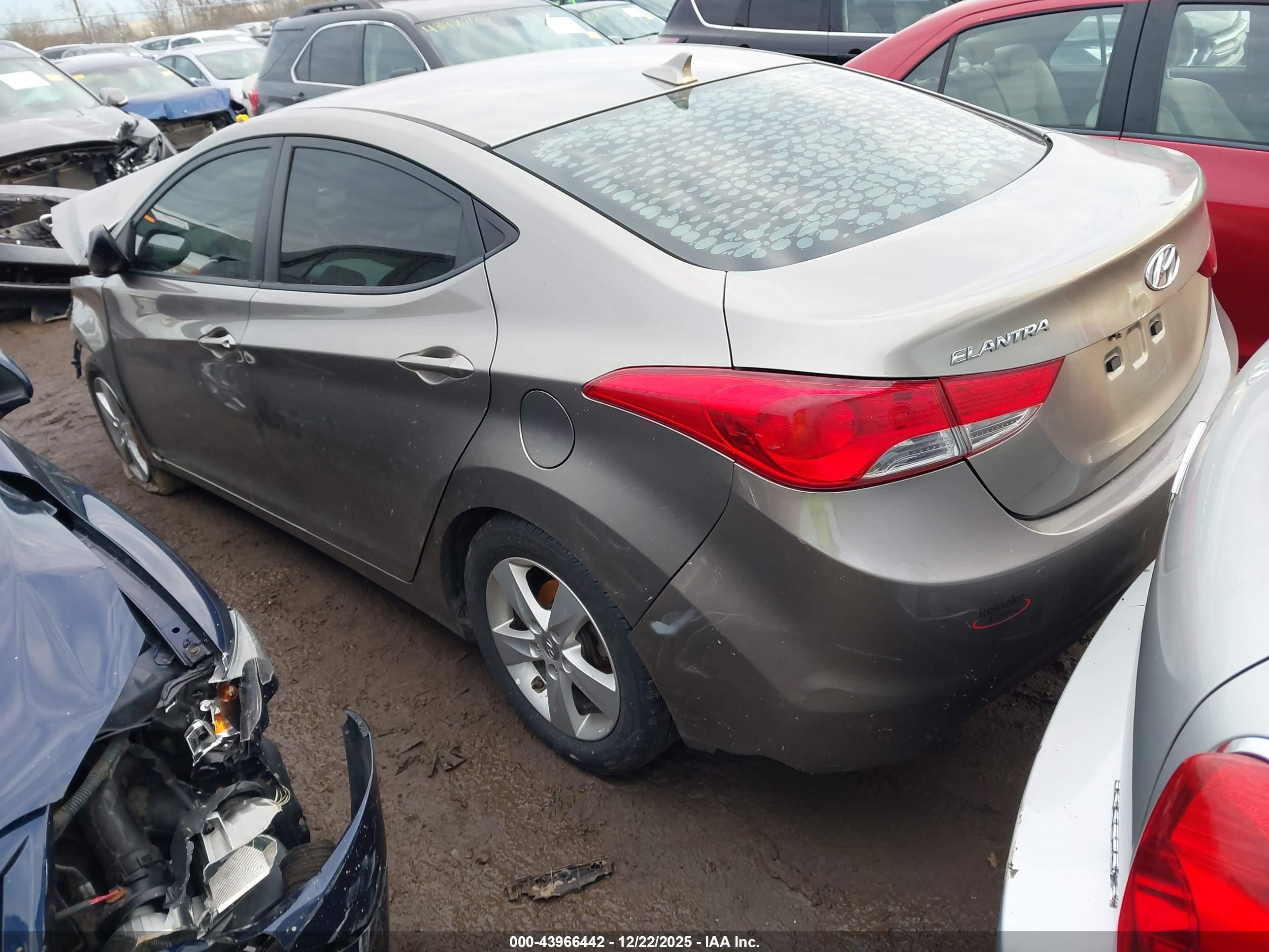 2013 Hyundai Elantra Gls Серый vin: 5NPDH4AE0DH357344
