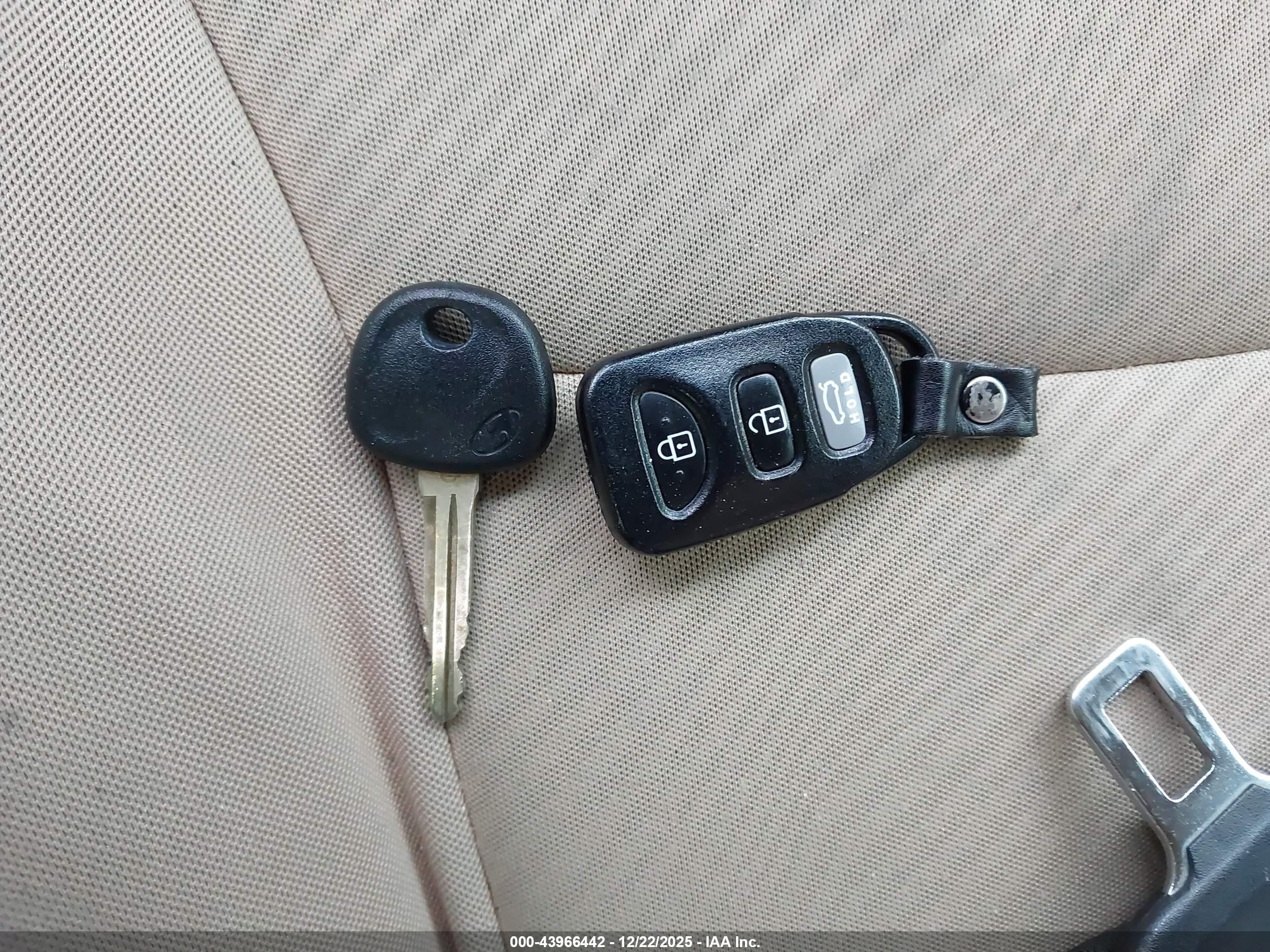 2013 Hyundai Elantra Gls Серый vin: 5NPDH4AE0DH357344