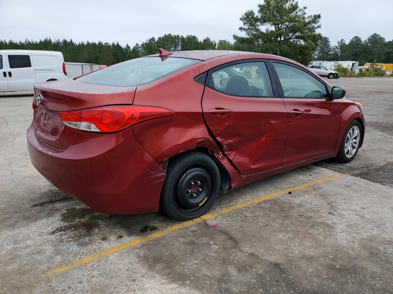 2013 Hyundai Elantra Burgundy vin: 5NPDH4AE0DH366707