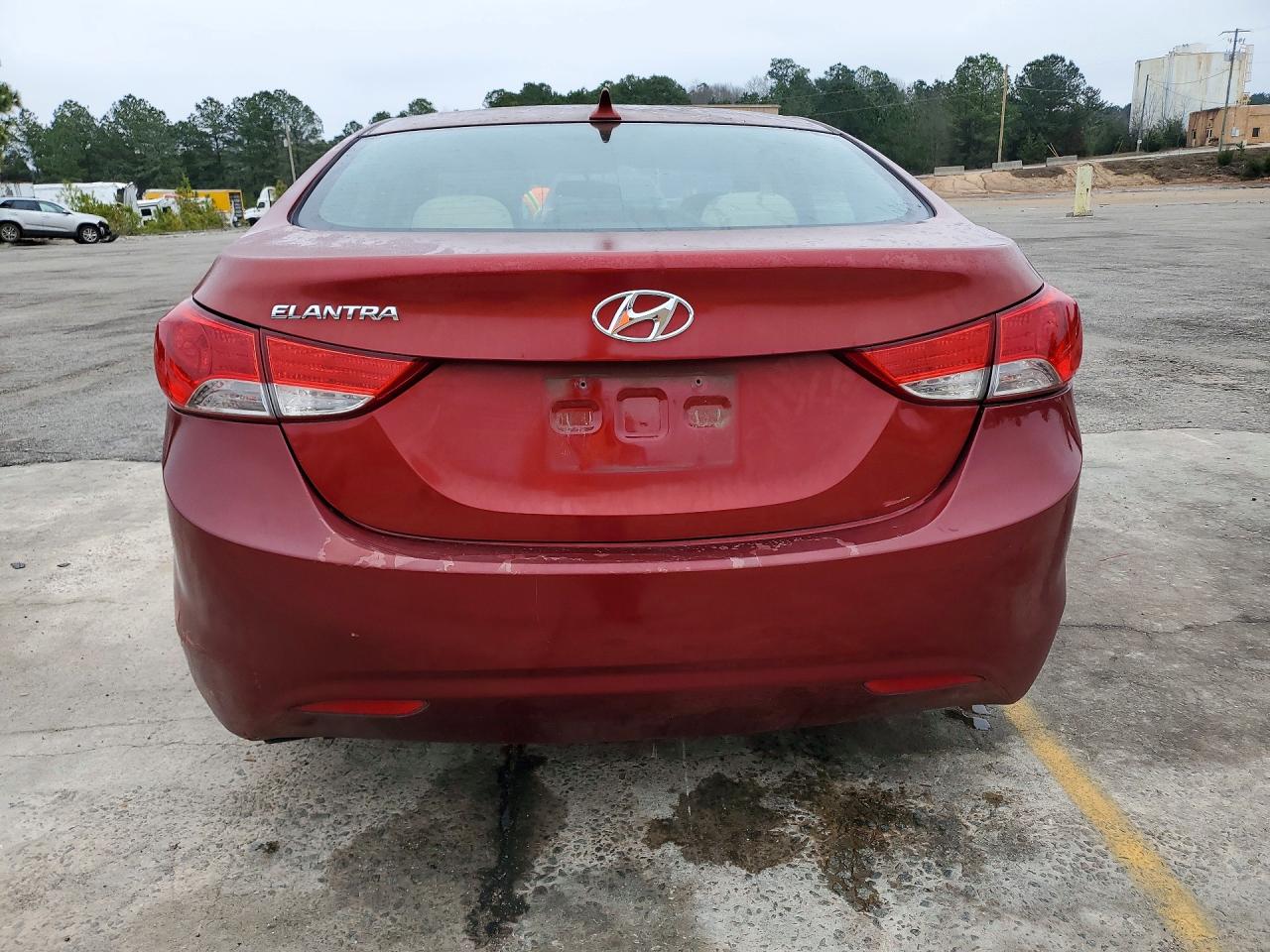 2013 Hyundai Elantra Burgundy vin: 5NPDH4AE0DH366707