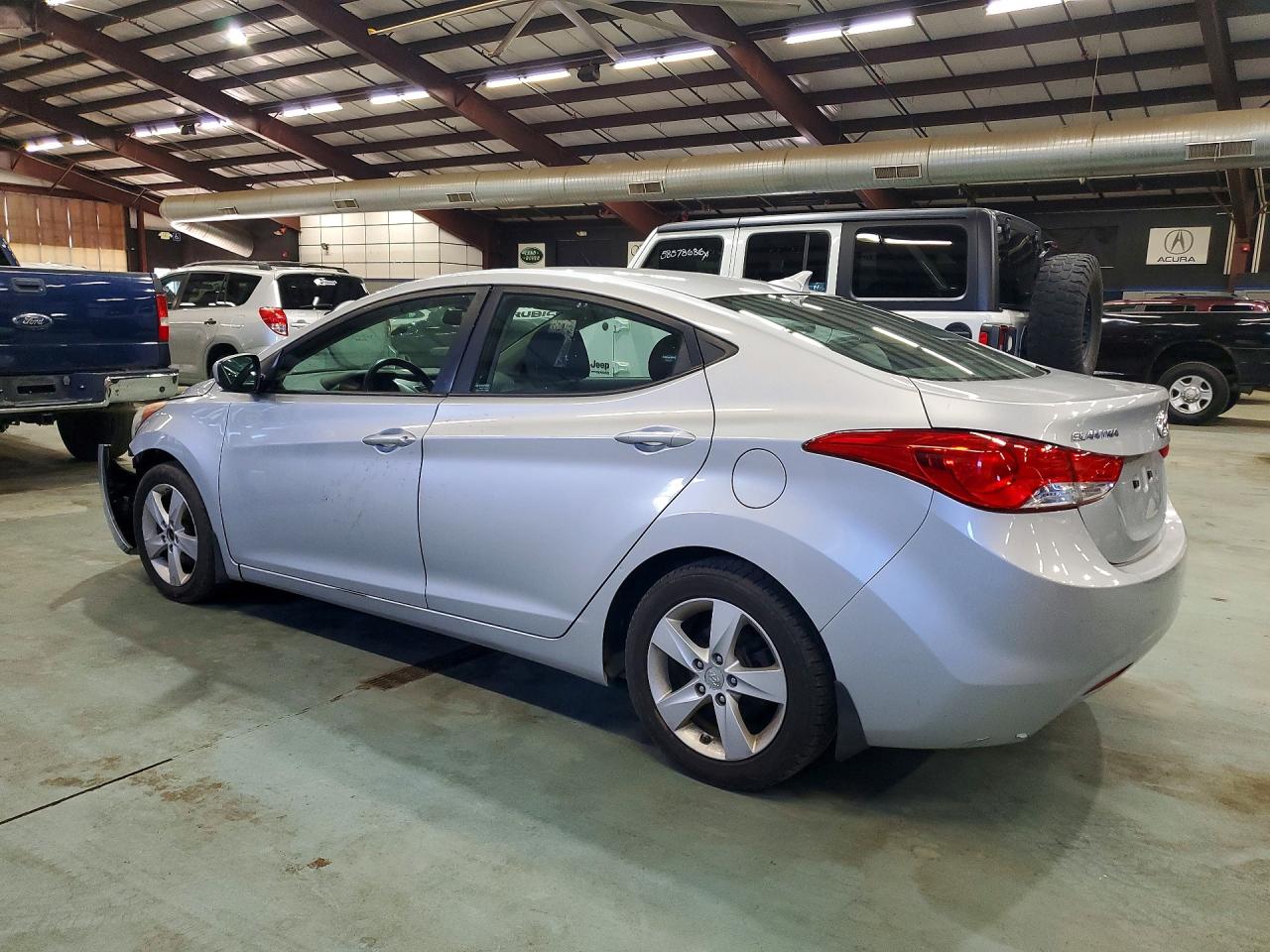 2013 Hyundai Elantra Silver vin: 5NPDH4AE0DH401049