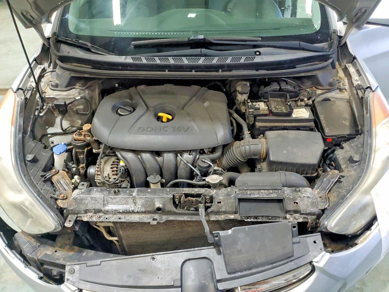 2013 Hyundai Elantra Silver vin: 5NPDH4AE0DH401049