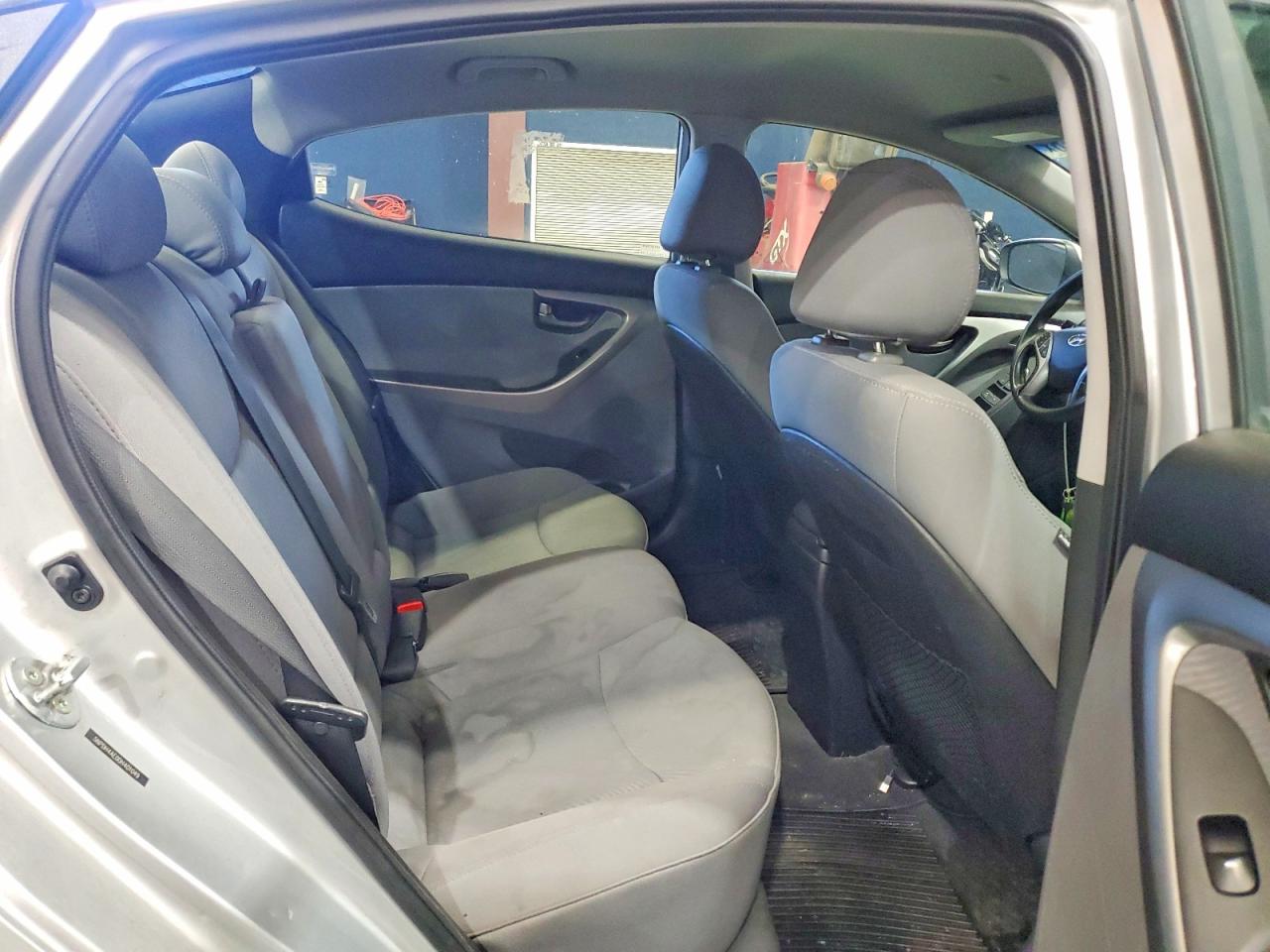 2013 Hyundai Elantra Silver vin: 5NPDH4AE0DH401049