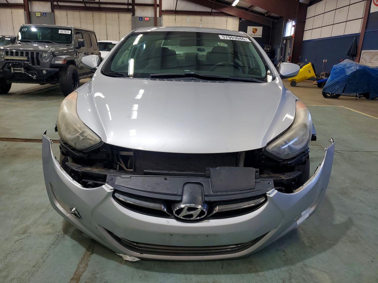 2013 Hyundai Elantra Silver vin: 5NPDH4AE0DH401049