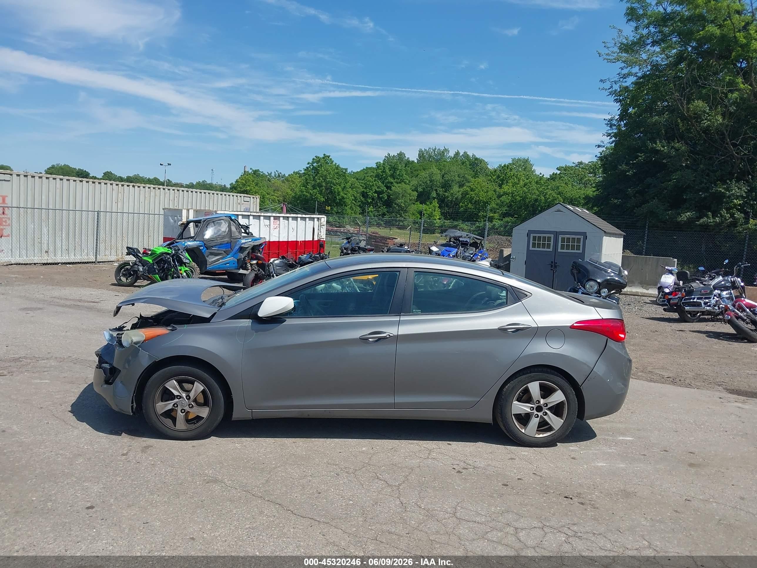 2013 Hyundai Elantra Gls Gray vin: 5NPDH4AE0DH412052