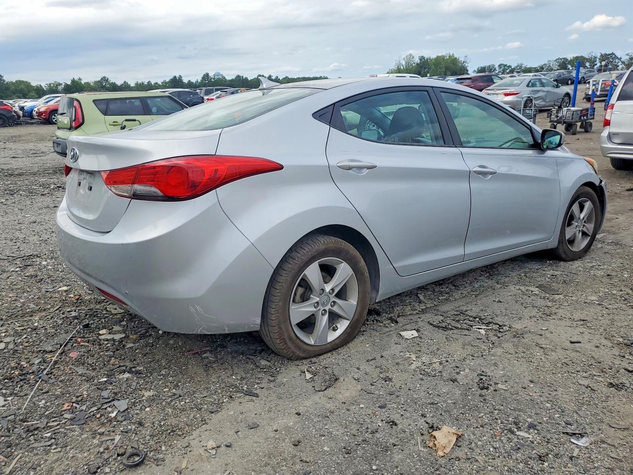 2013 Hyundai Elantra Gls Silver vin: 5NPDH4AE0DH425190