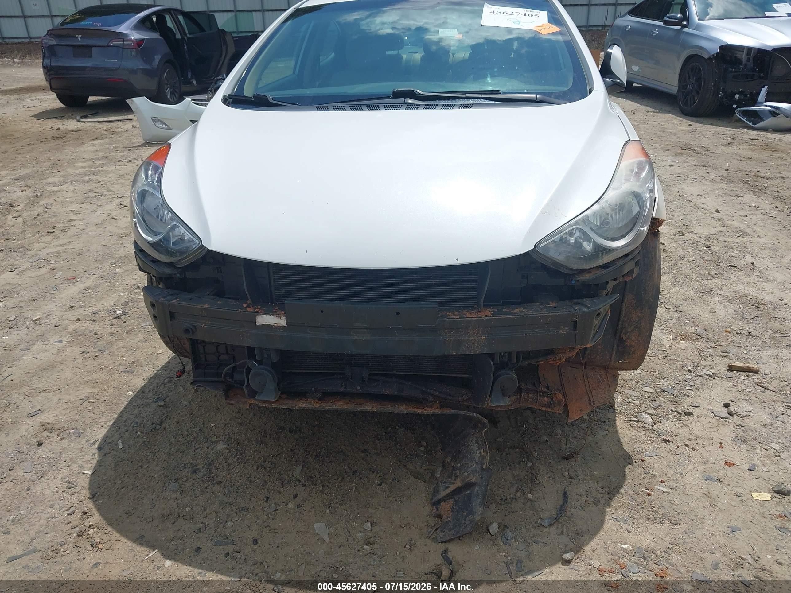 2013 Hyundai Elantra Limited White vin: 5NPDH4AE0DH425934