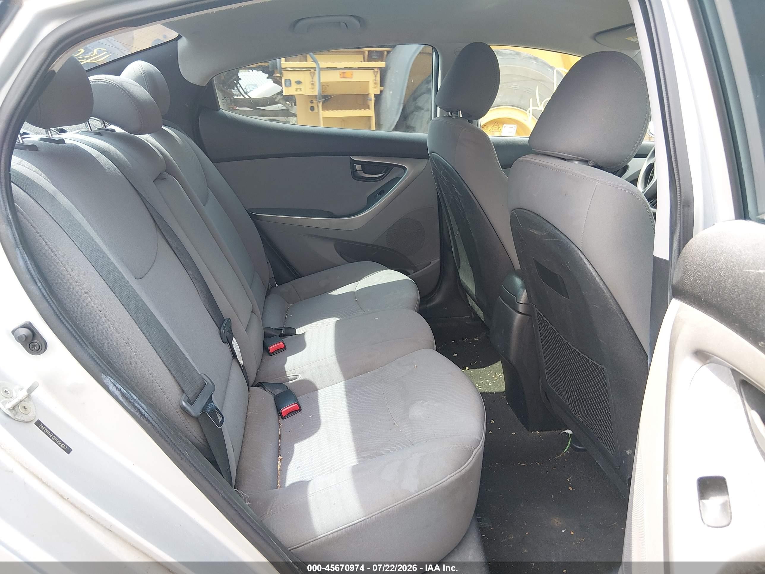 2014 Hyundai Elantra Se Серебряный vin: 5NPDH4AE0EH456697