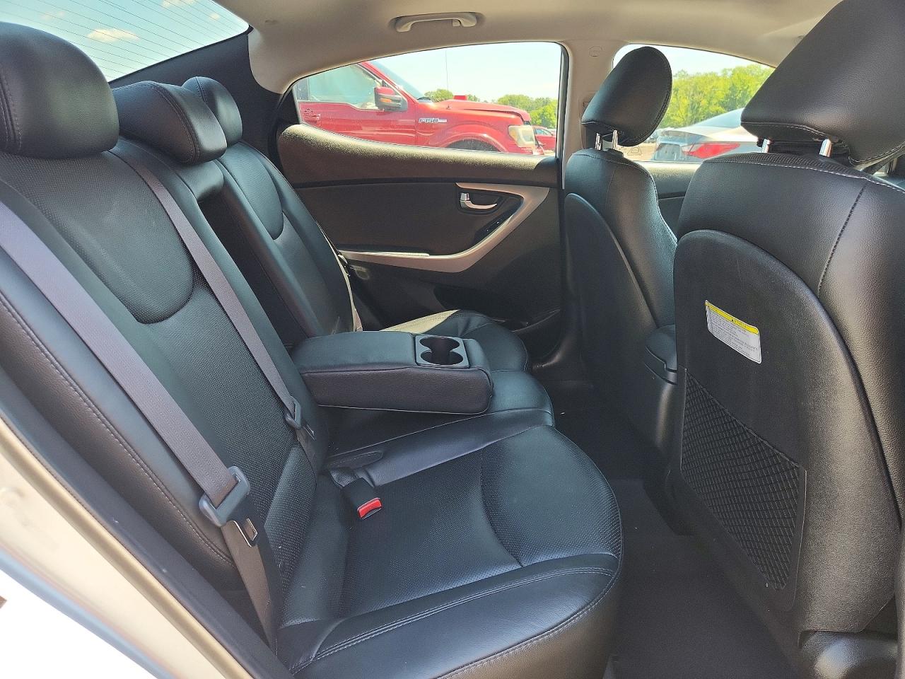 2014 Hyundai Elantra Limited Silver vin: 5NPDH4AE0EH459535