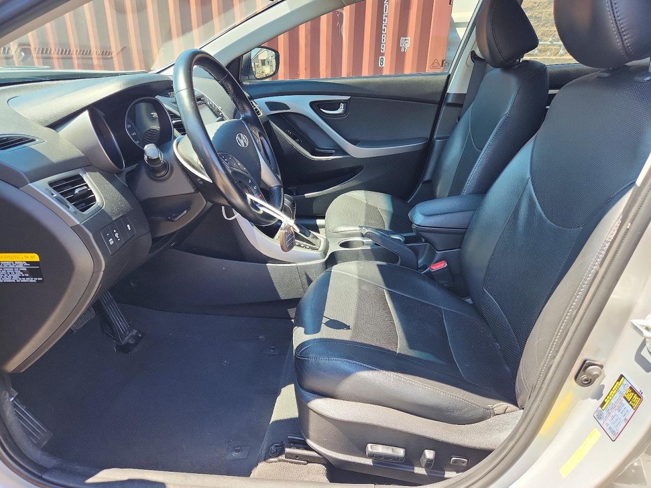 2014 Hyundai Elantra Limited Silver vin: 5NPDH4AE0EH459535