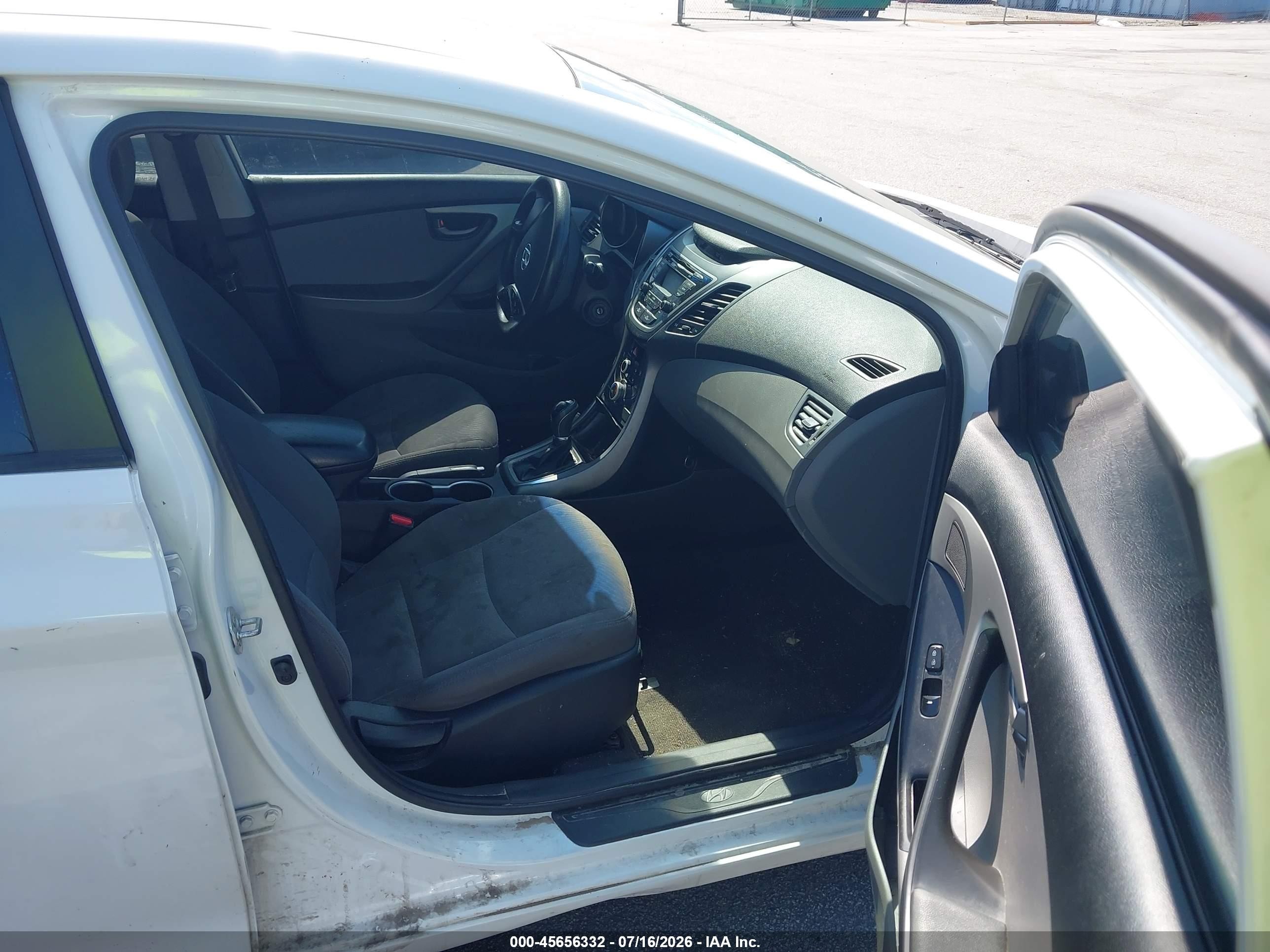 2014 Hyundai Elantra Se White vin: 5NPDH4AE0EH466470