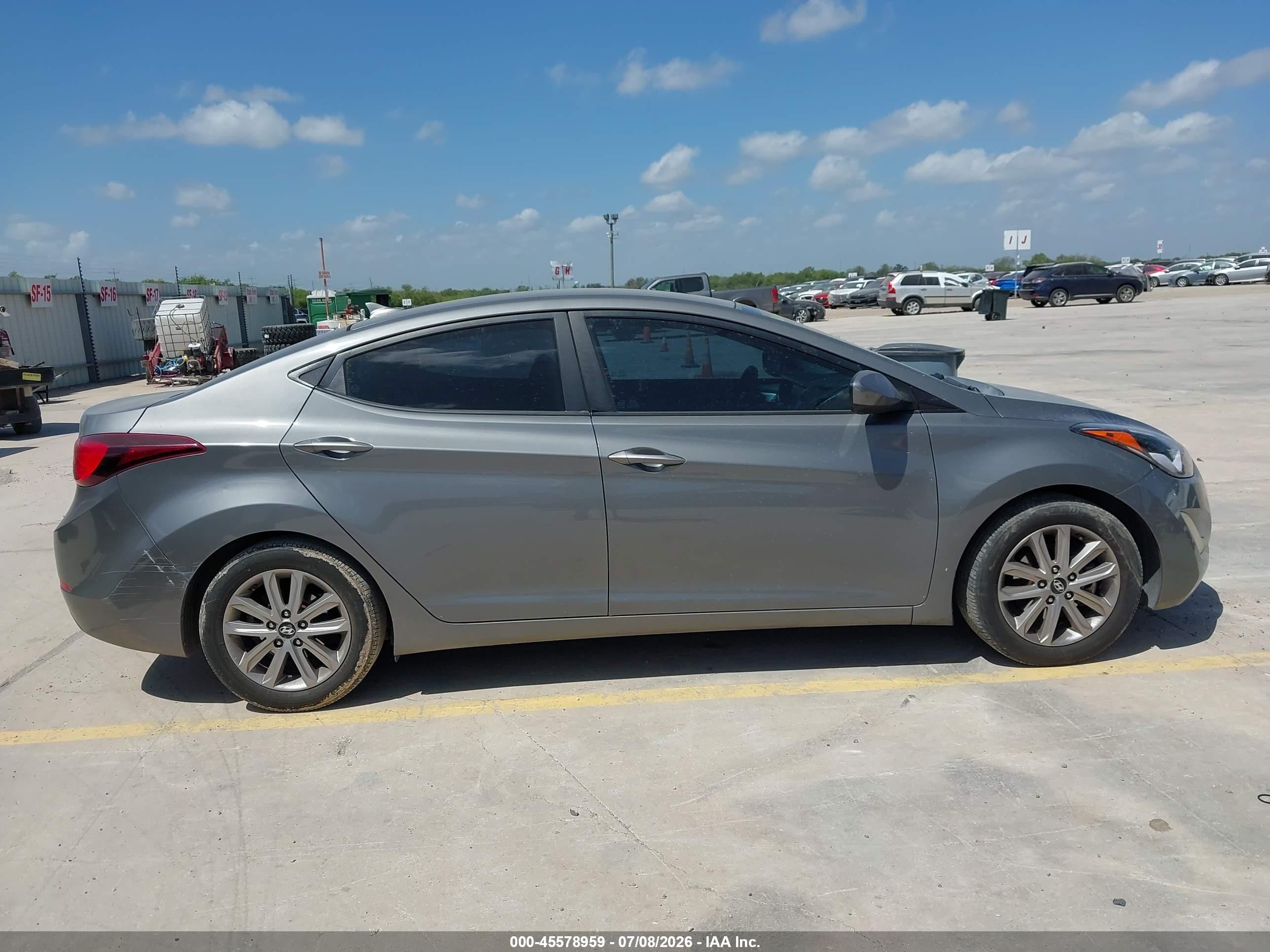 2014 Hyundai Elantra Se Серебряный vin: 5NPDH4AE0EH471460