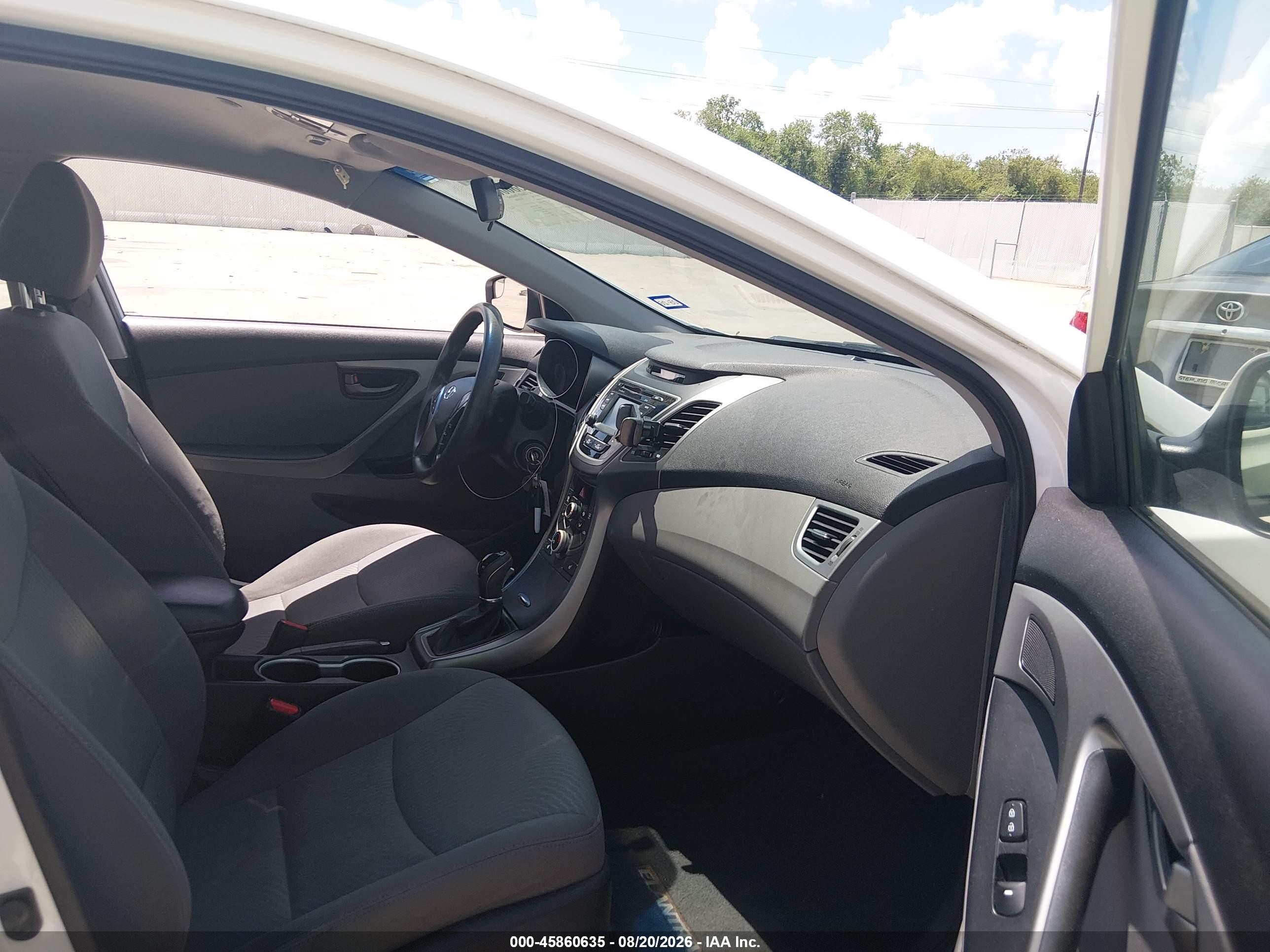 2014 Hyundai Elantra Se White vin: 5NPDH4AE0EH475606