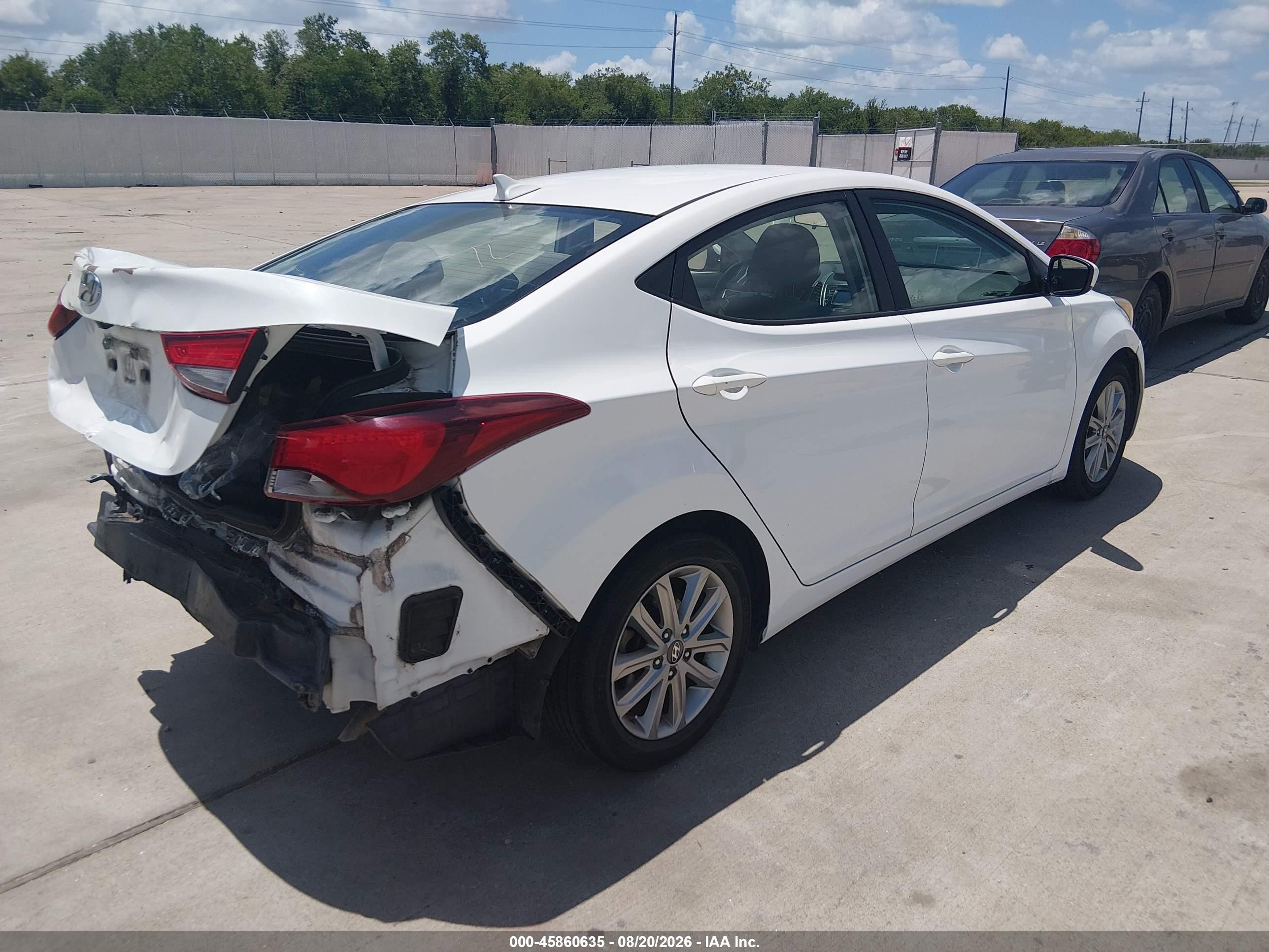 2014 Hyundai Elantra Se White vin: 5NPDH4AE0EH475606