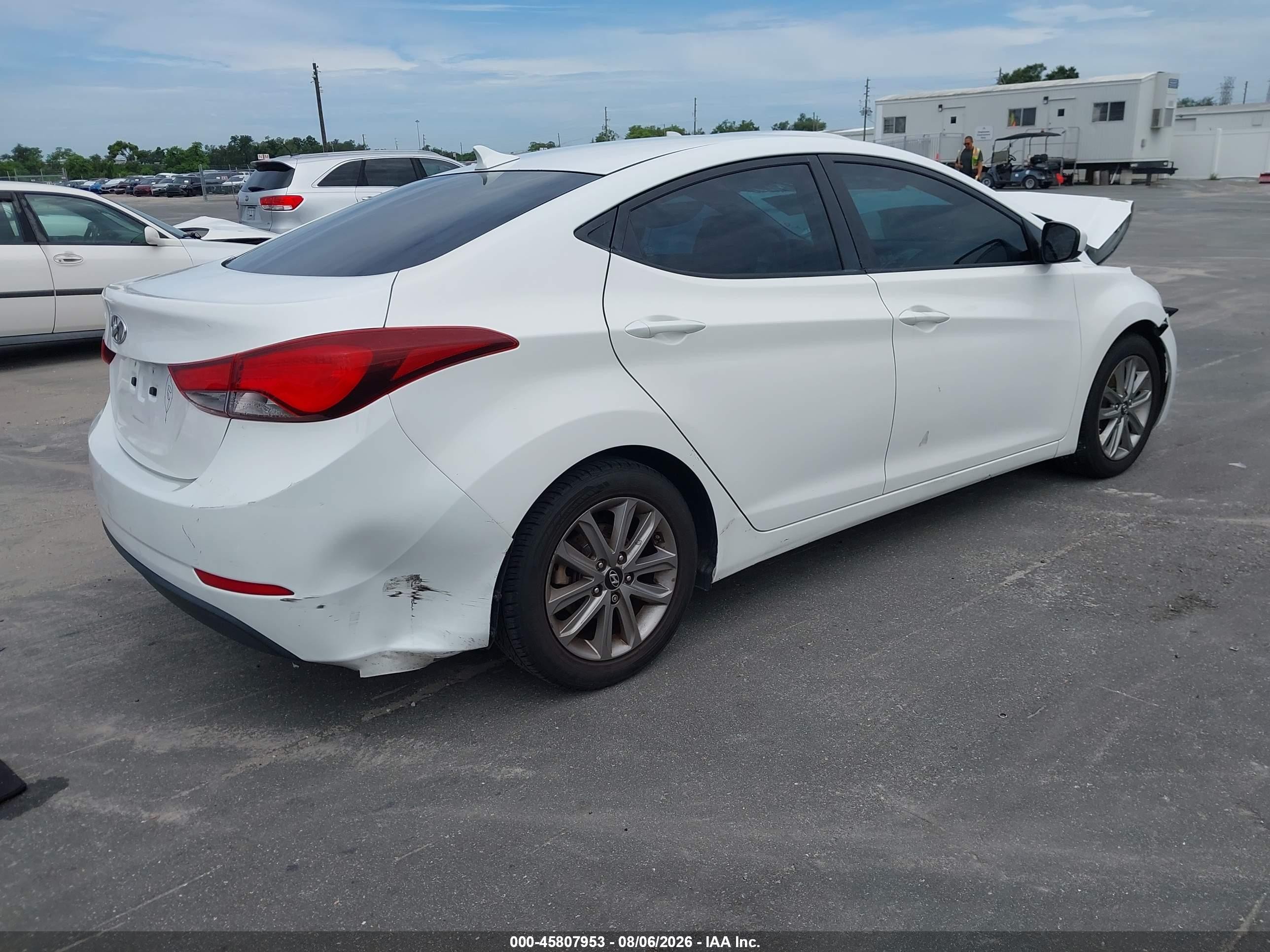 2014 Hyundai Elantra Se White vin: 5NPDH4AE0EH480918