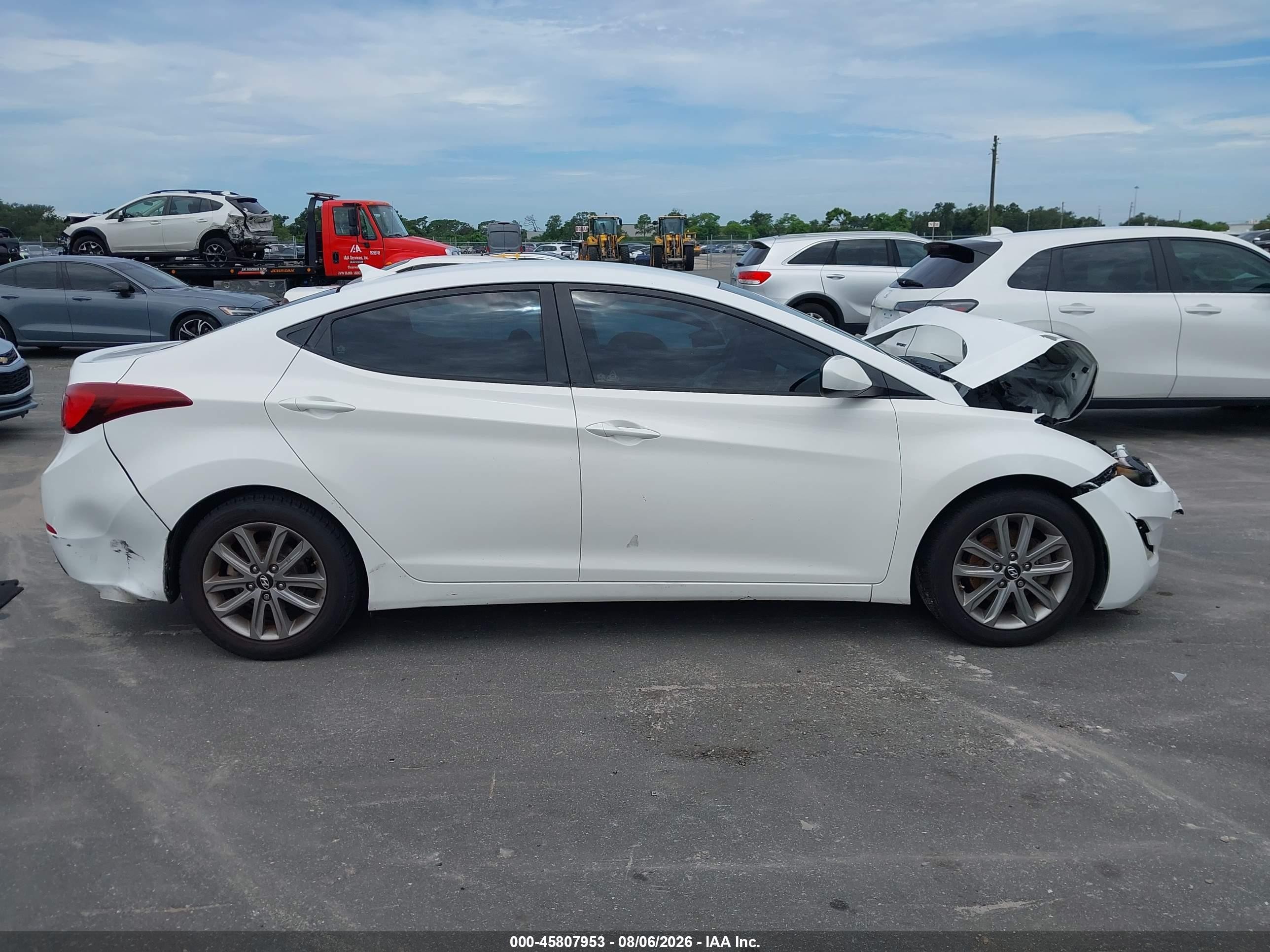 2014 Hyundai Elantra Se White vin: 5NPDH4AE0EH480918