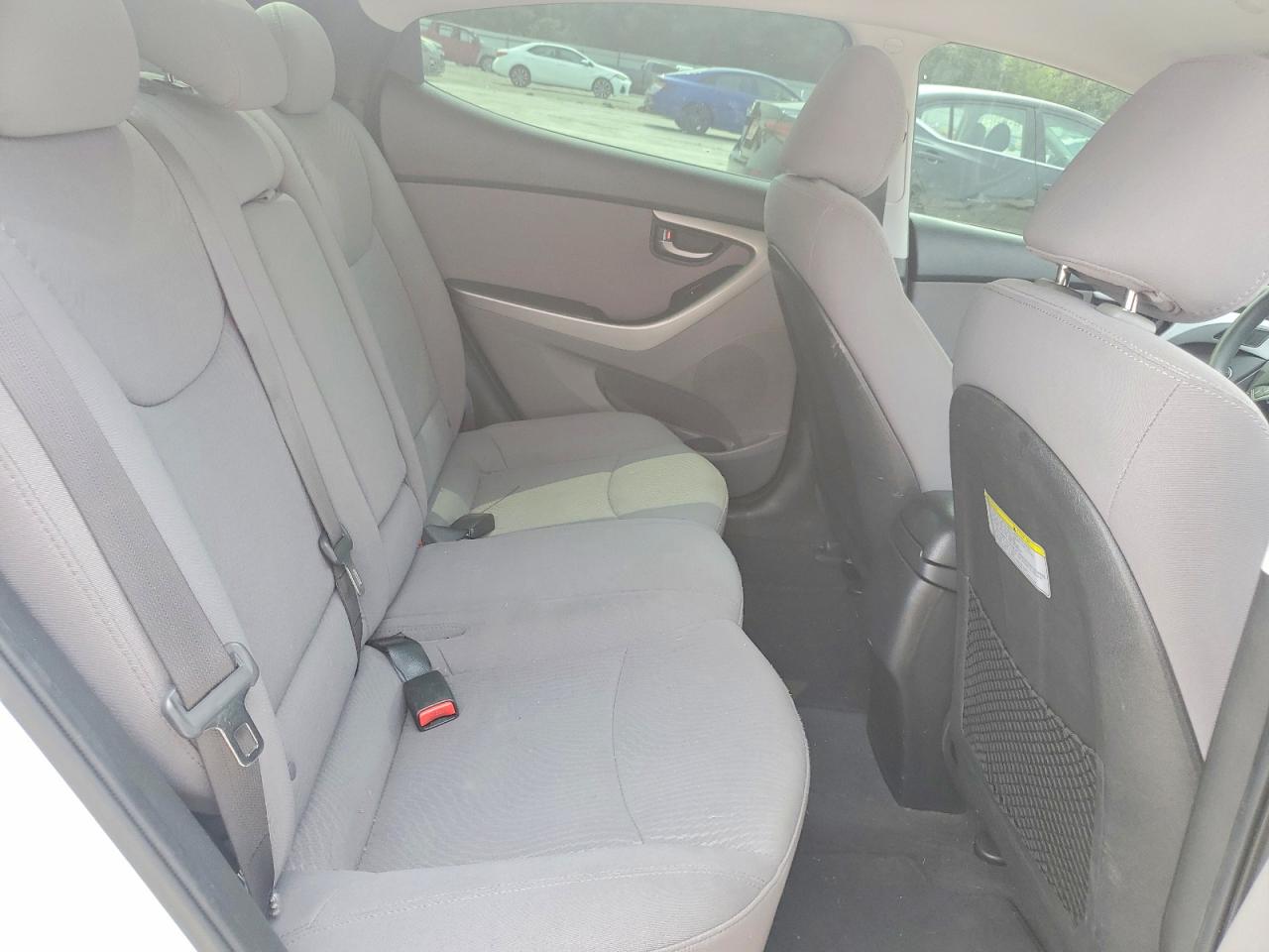 2014 Hyundai Elantra Se White vin: 5NPDH4AE0EH481812