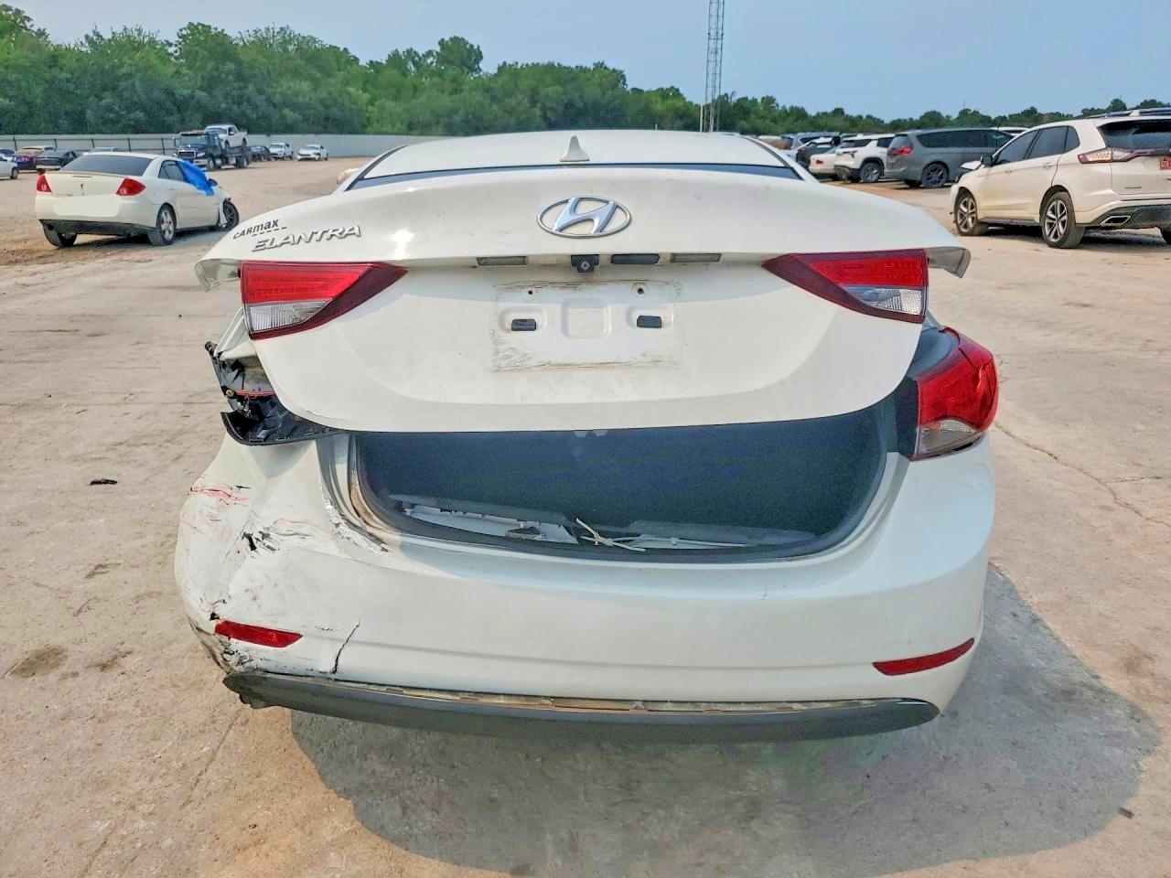 2014 Hyundai Elantra Se White vin: 5NPDH4AE0EH481812