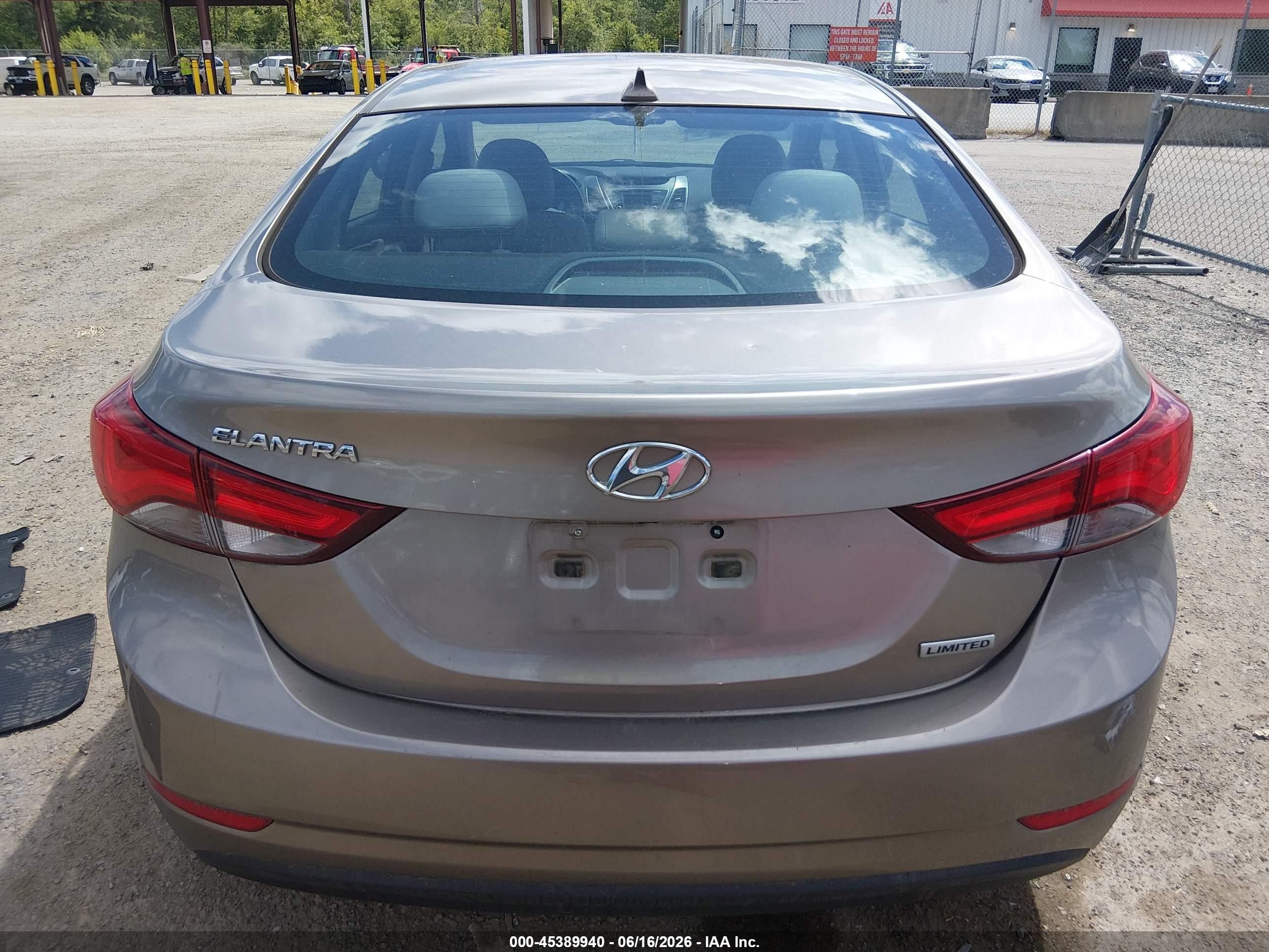 2014 Hyundai Elantra Limited Tan vin: 5NPDH4AE0EH488856