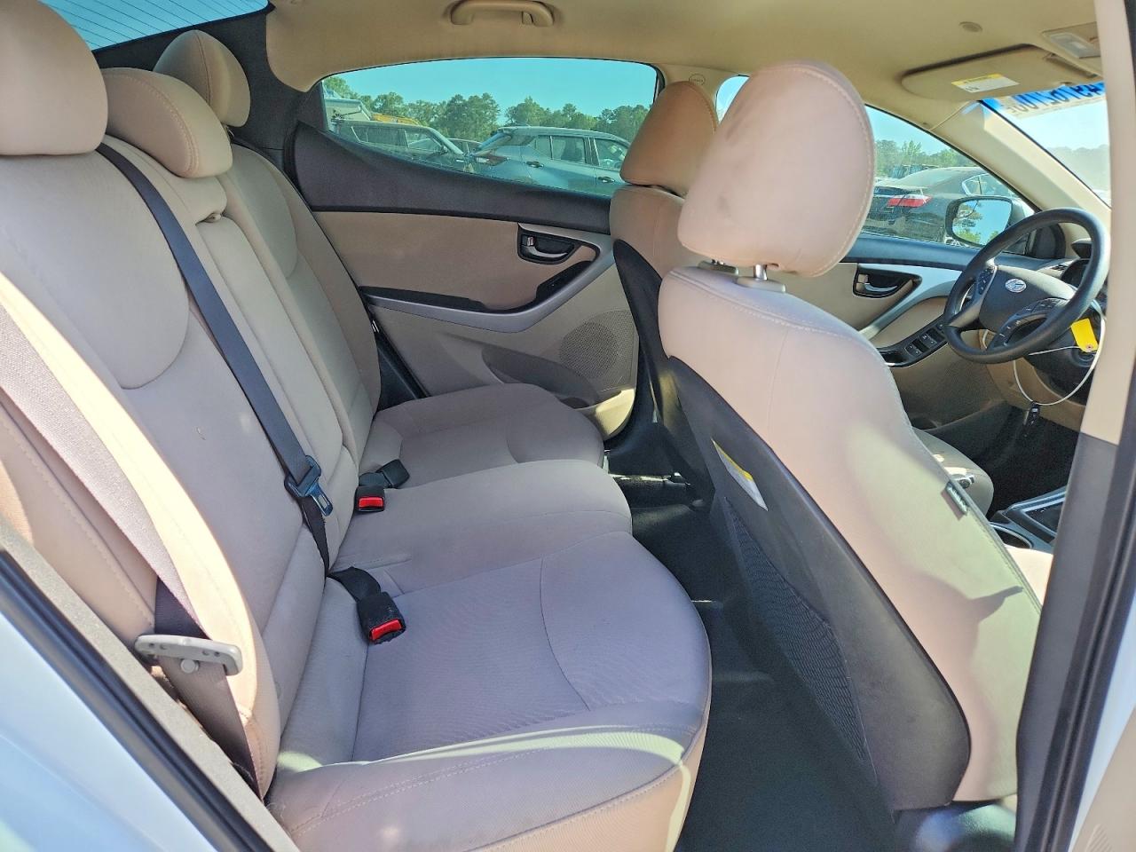 2014 Hyundai Elantra Se White vin: 5NPDH4AE0EH510063
