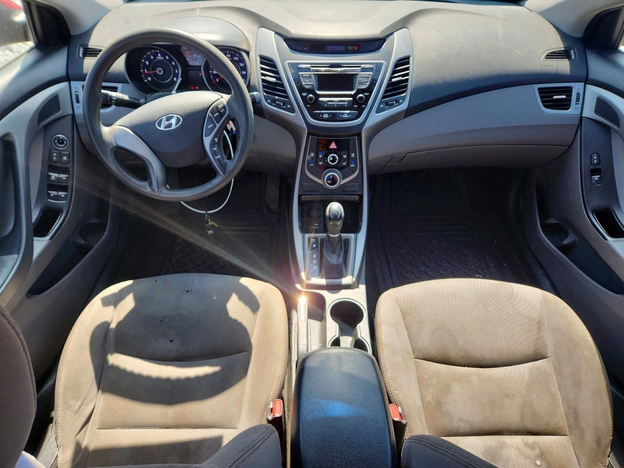 2014 Hyundai Elantra Se Красный vin: 5NPDH4AE0EH510290