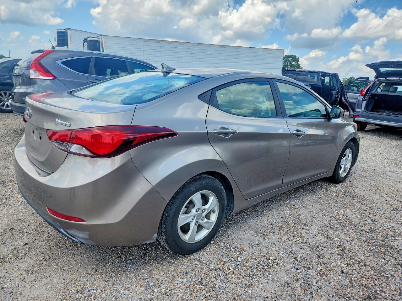 2014 Hyundai Elantra Se Beige vin: 5NPDH4AE0EH521774