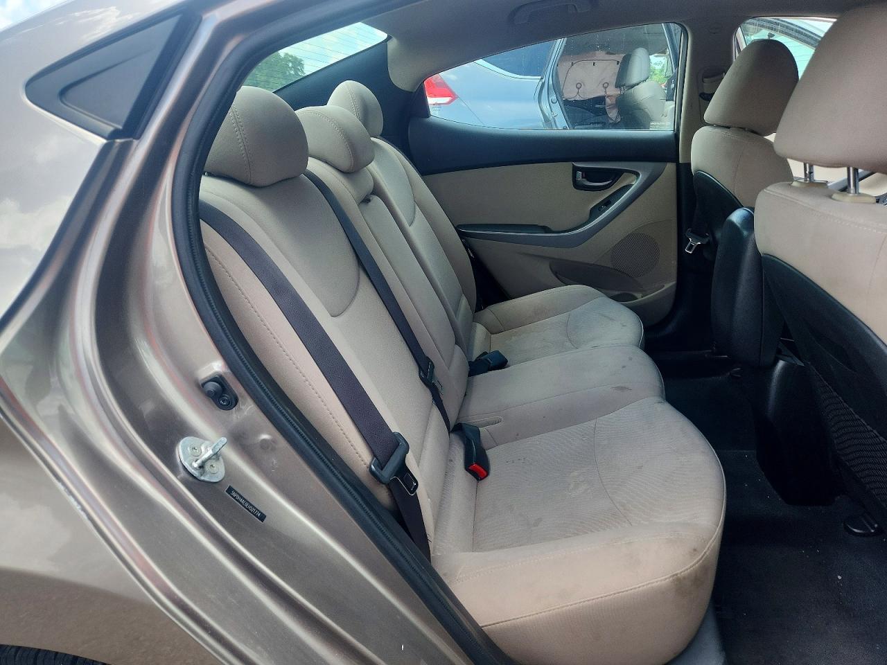 2014 Hyundai Elantra Se Beige vin: 5NPDH4AE0EH521774