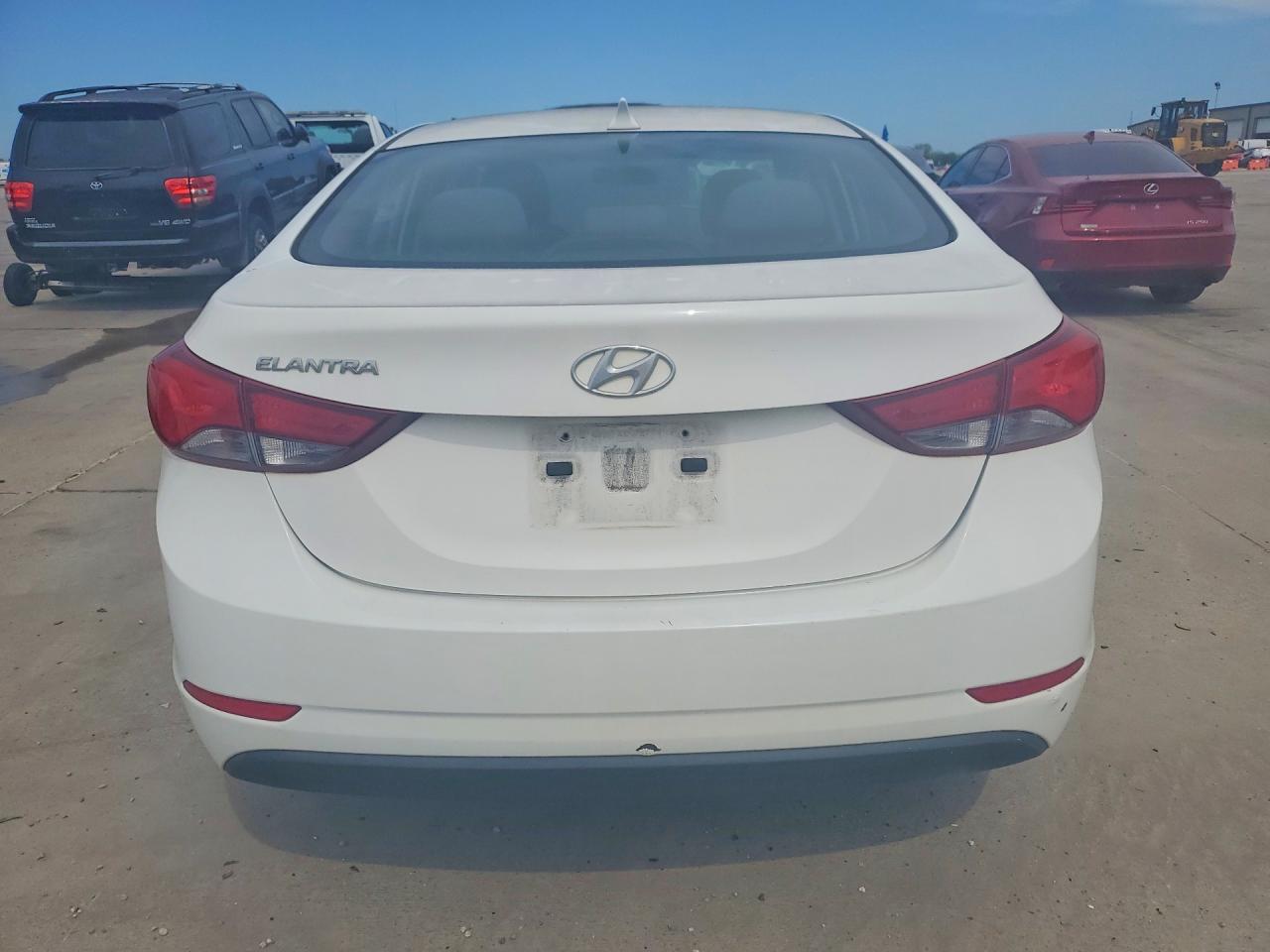 2014 Hyundai Elantra Se White vin: 5NPDH4AE0EH524044