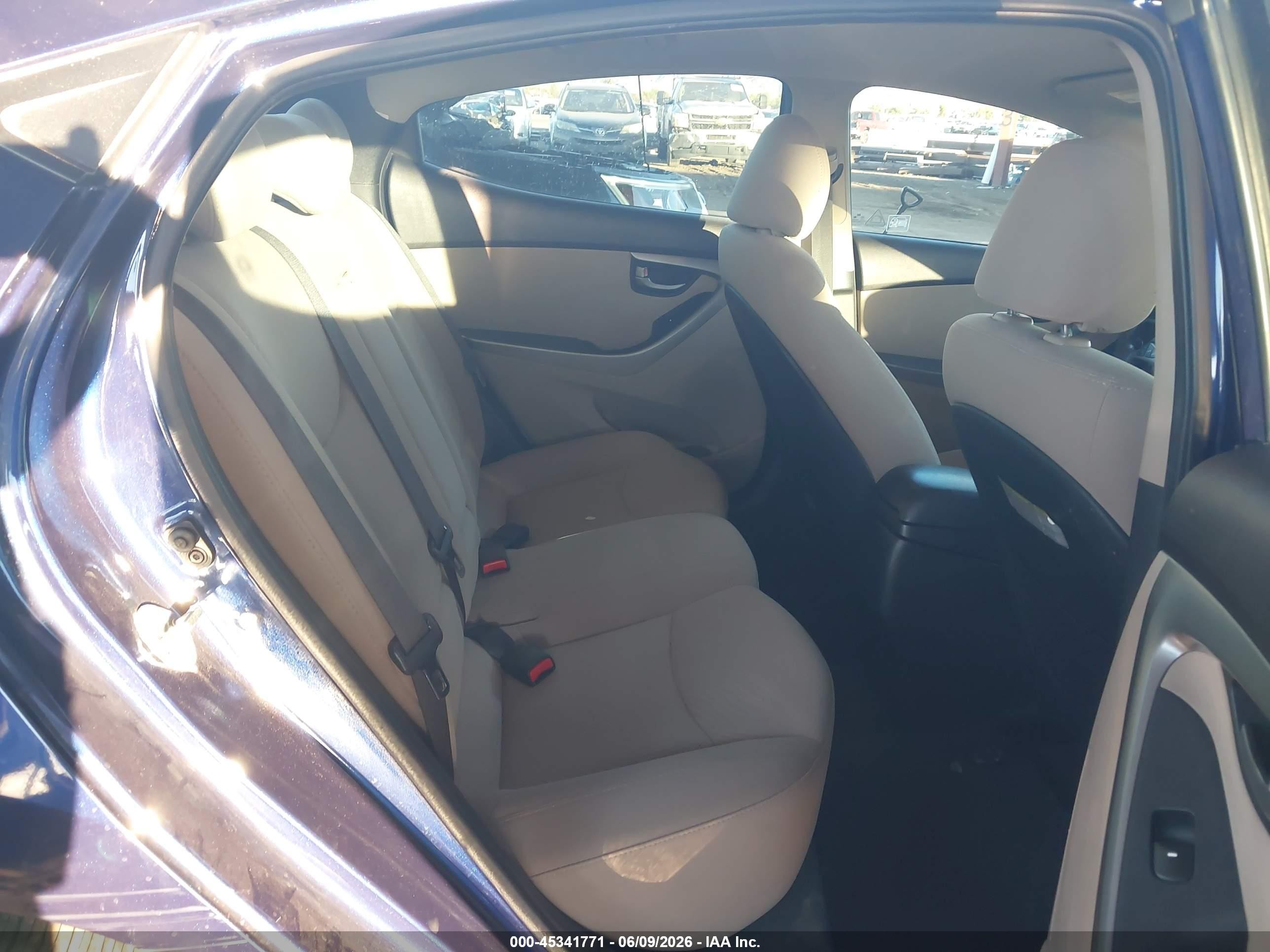 2014 Hyundai Elantra Se Синий vin: 5NPDH4AE0EH529535