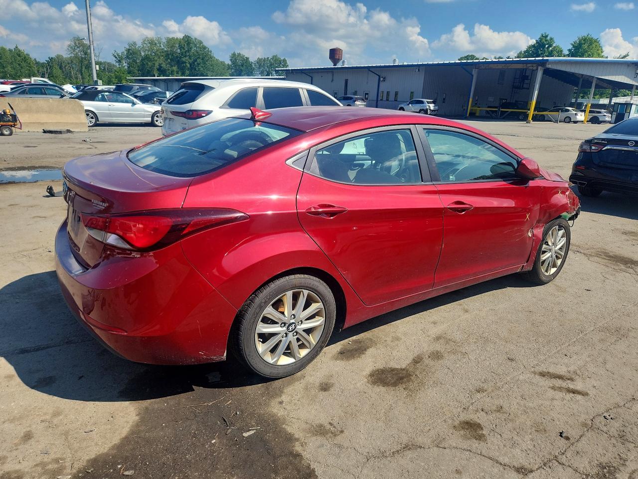 2014 Hyundai Elantra Se Красный vin: 5NPDH4AE0EH538235