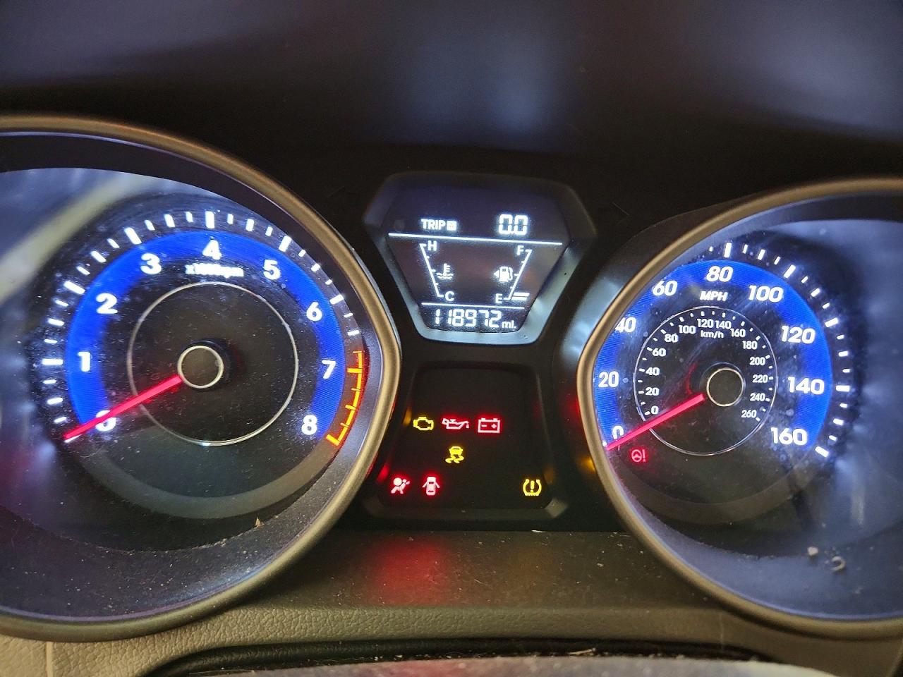 2014 Hyundai Elantra Se Красный vin: 5NPDH4AE0EH539983