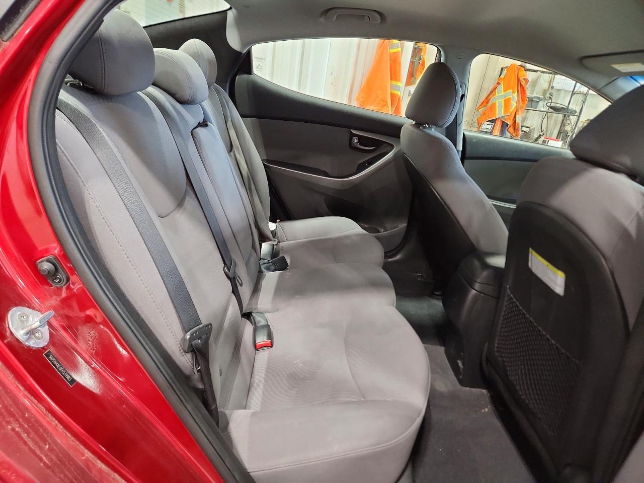 2014 Hyundai Elantra Se Красный vin: 5NPDH4AE0EH539983