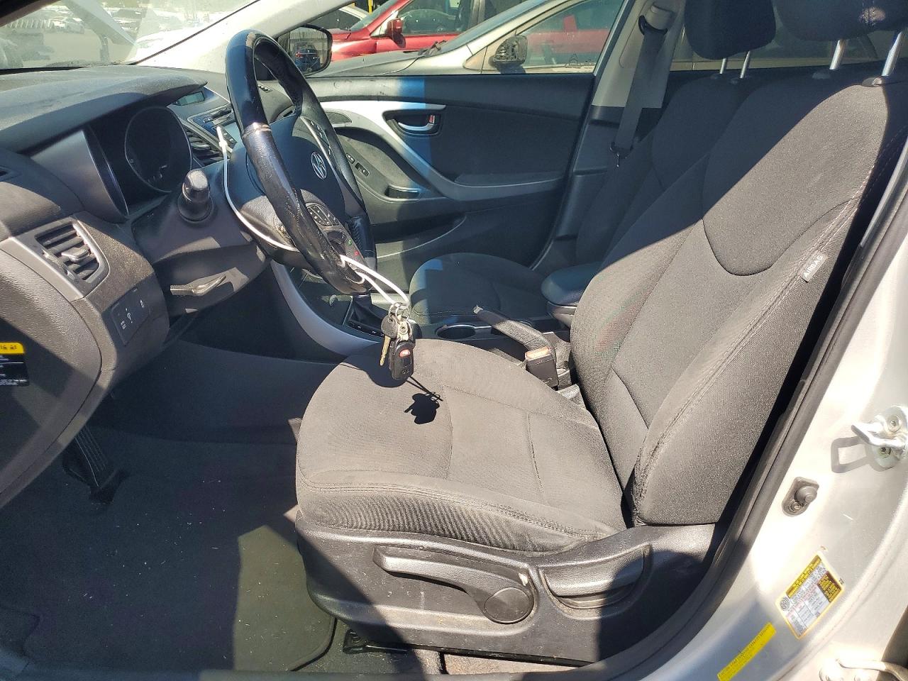 2015 Hyundai Elantra Se Серебряный vin: 5NPDH4AE0FH549415