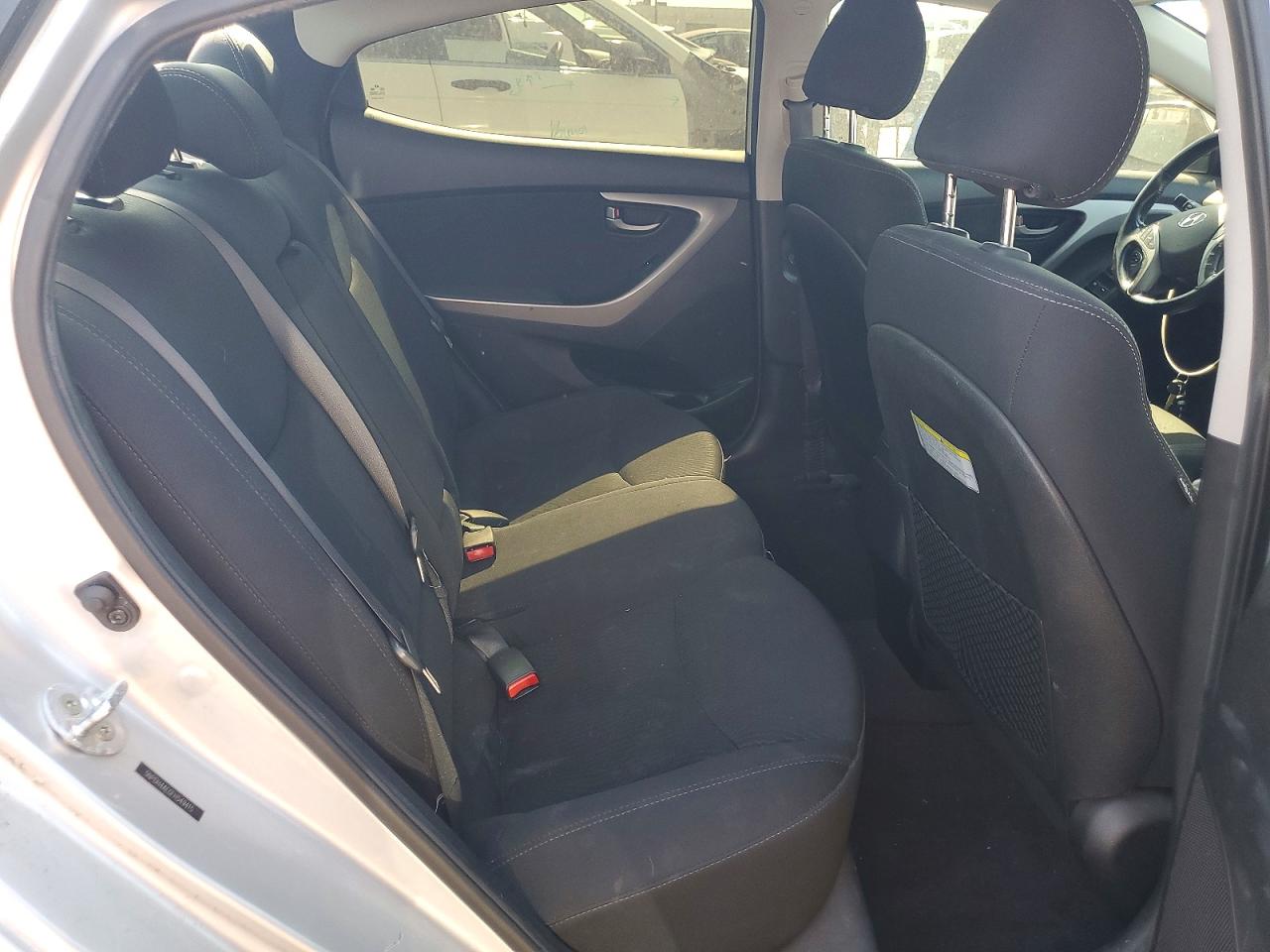2015 Hyundai Elantra Se Серебряный vin: 5NPDH4AE0FH549415