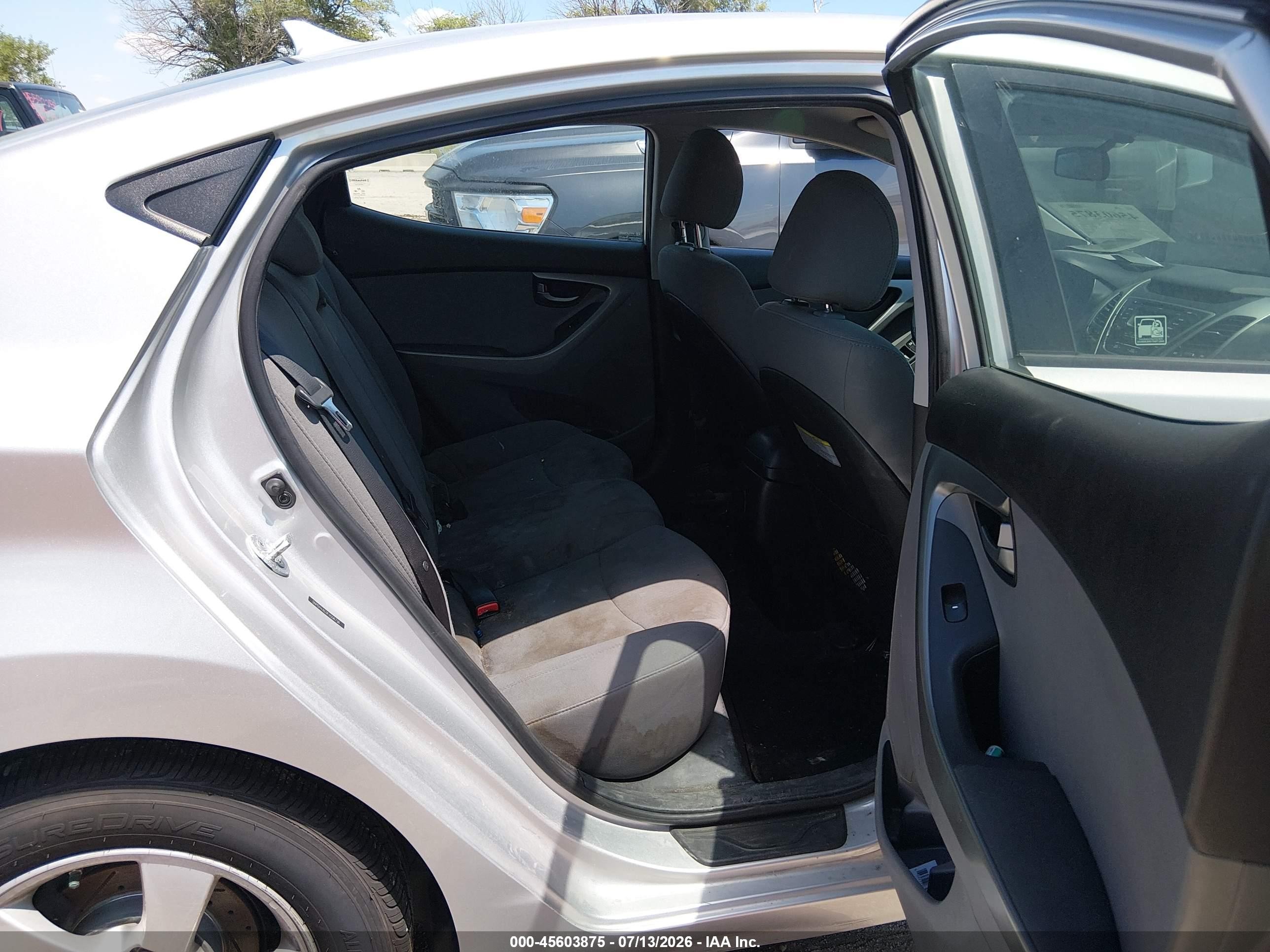 2015 Hyundai Elantra Se Silver vin: 5NPDH4AE0FH556736
