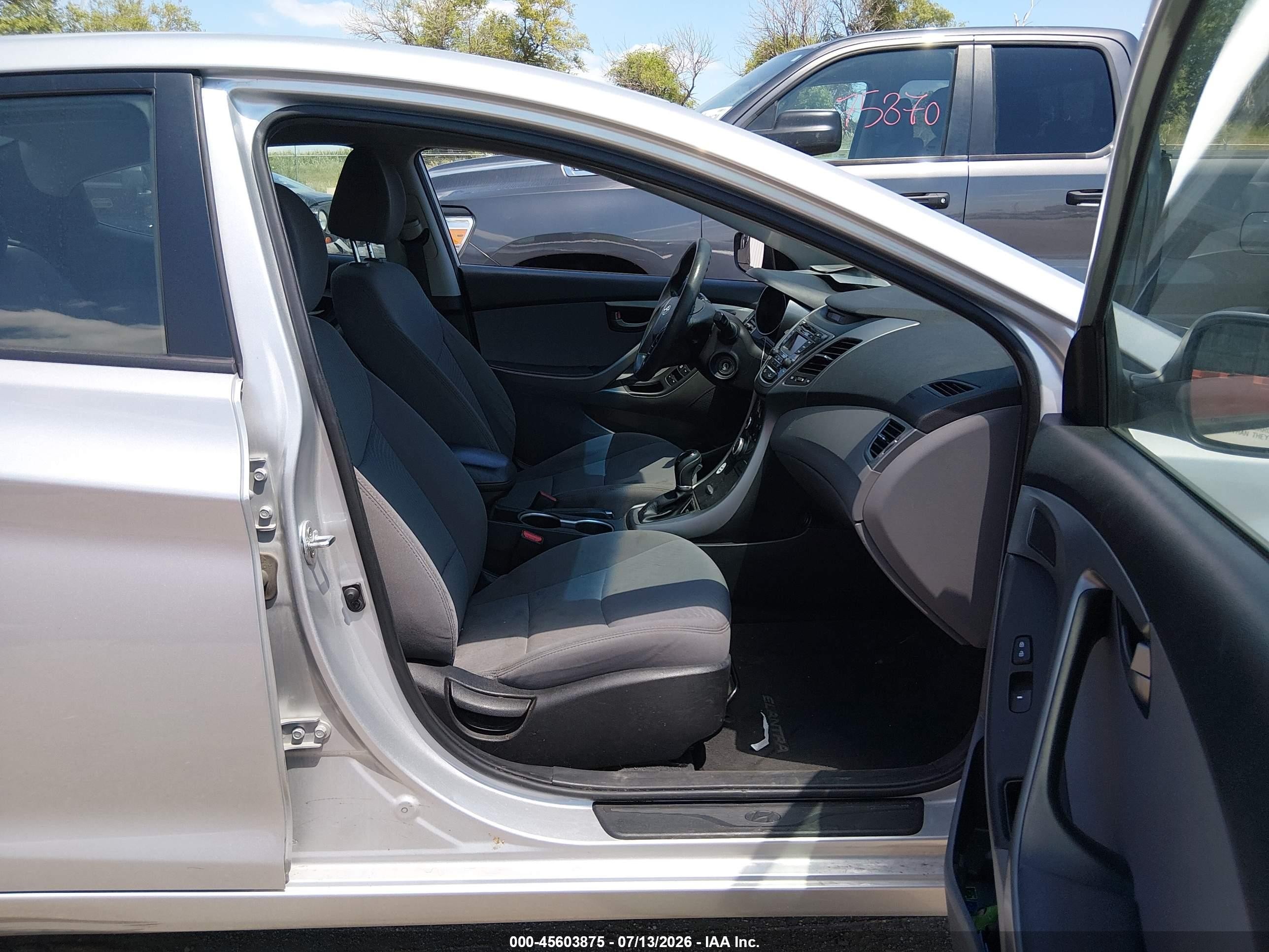 2015 Hyundai Elantra Se Silver vin: 5NPDH4AE0FH556736