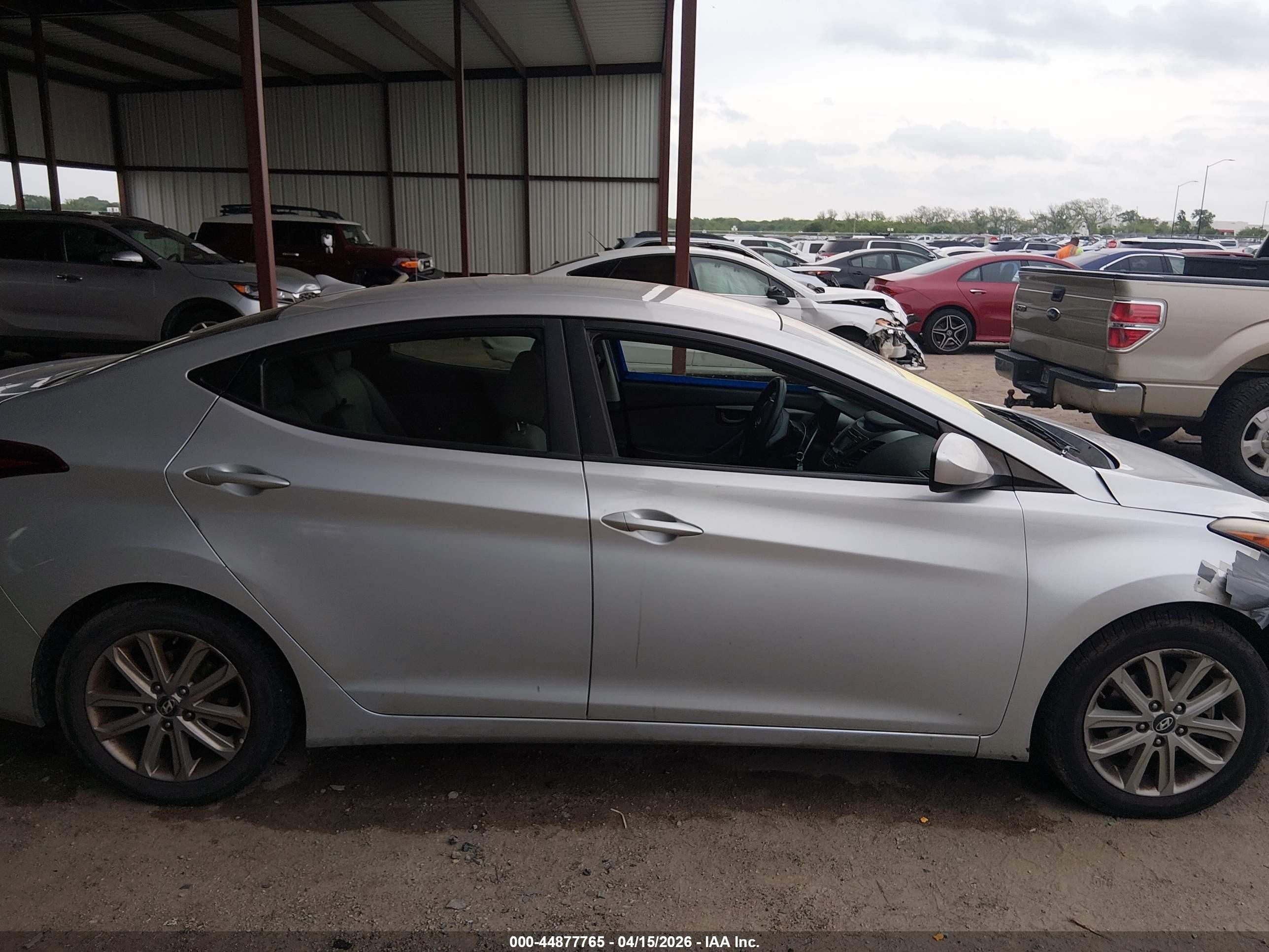 2015 Hyundai Elantra Se Silver vin: 5NPDH4AE0FH562245