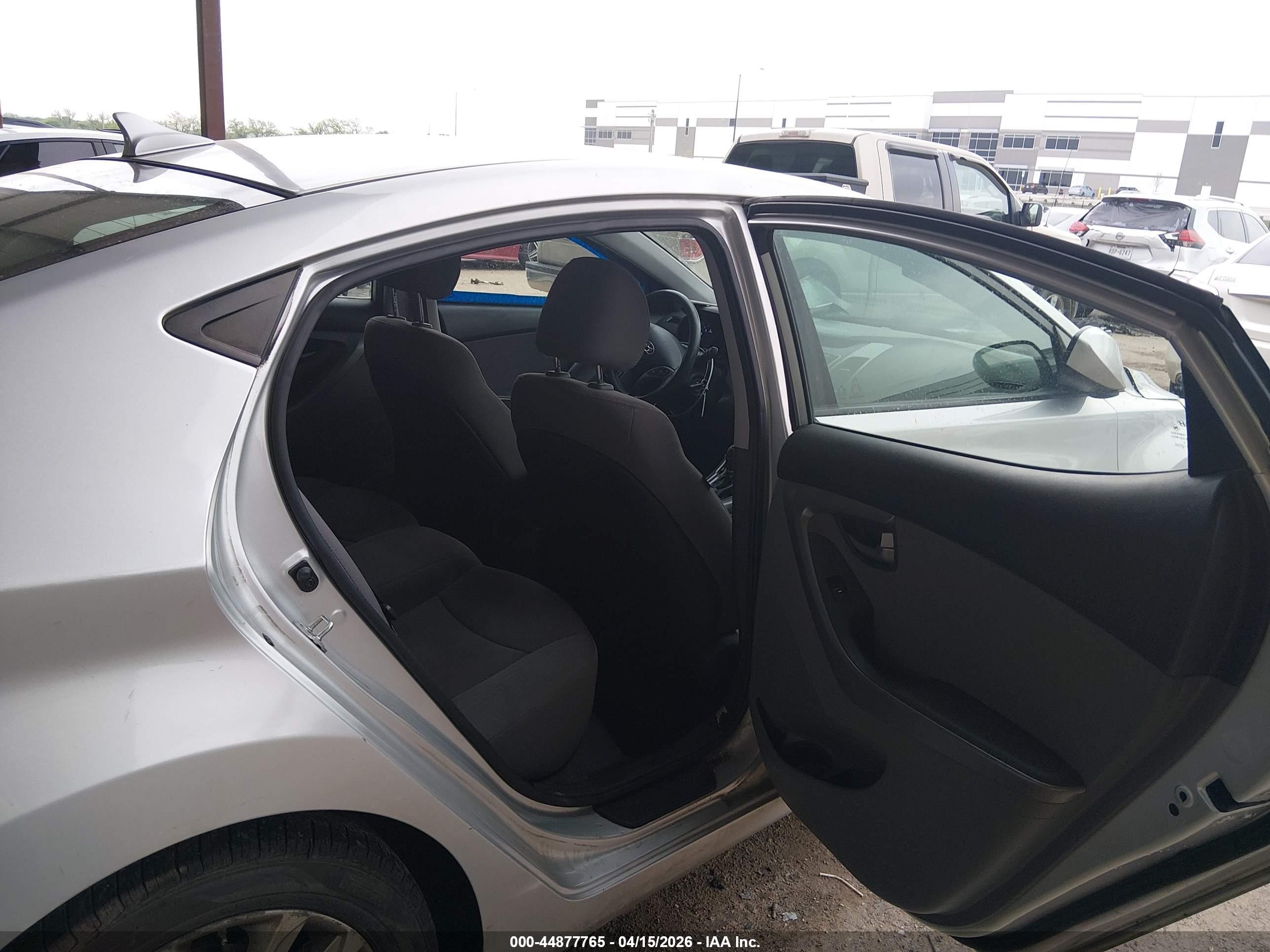 2015 Hyundai Elantra Se Silver vin: 5NPDH4AE0FH562245