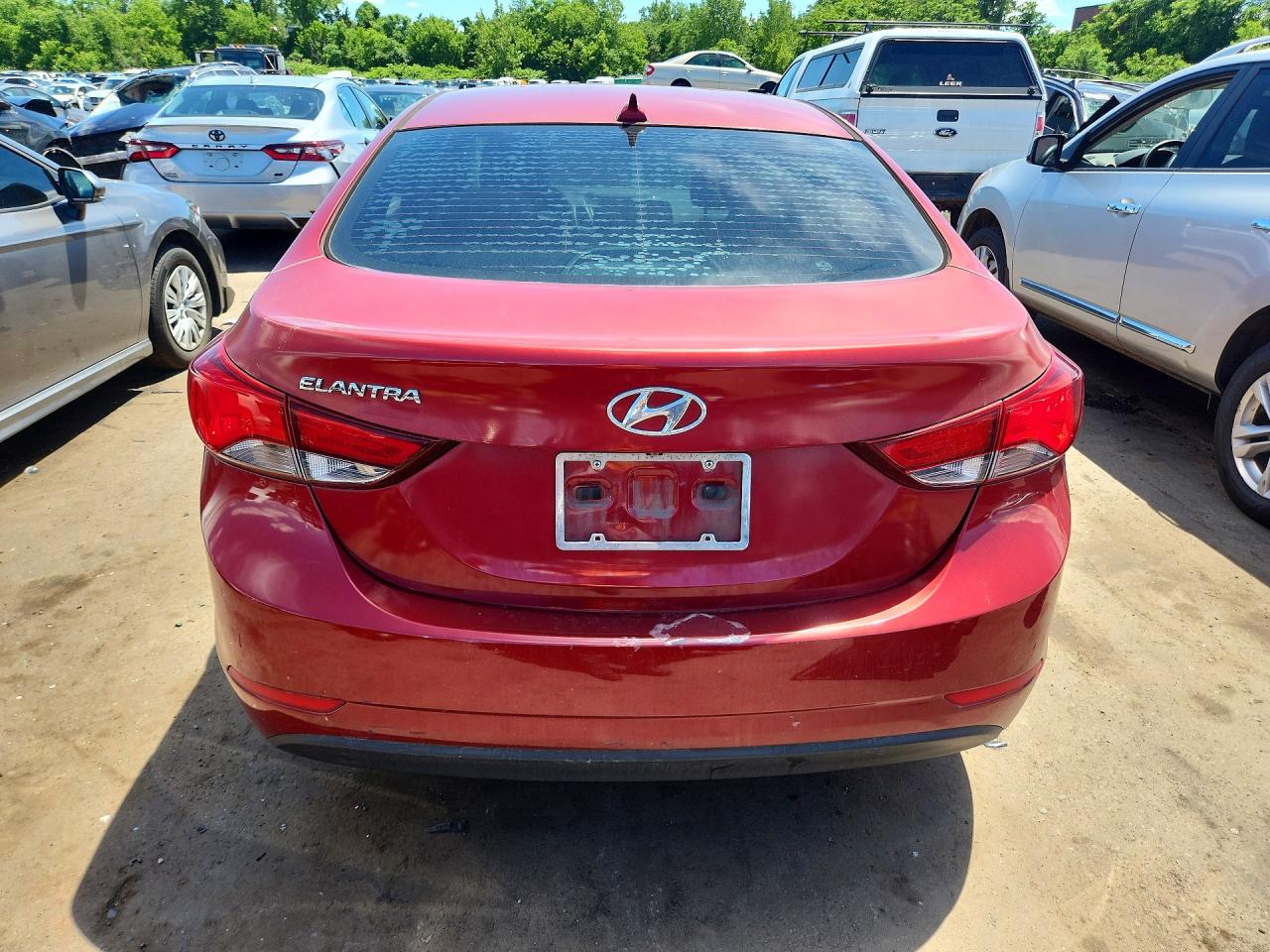 2015 Hyundai Elantra Se Red vin: 5NPDH4AE0FH566666
