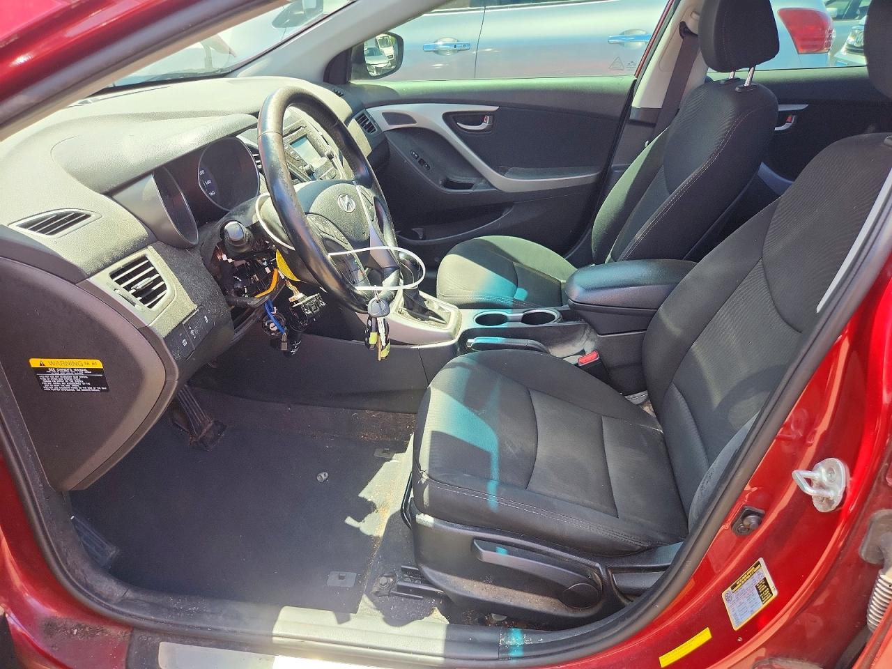 2015 Hyundai Elantra Se Red vin: 5NPDH4AE0FH566666